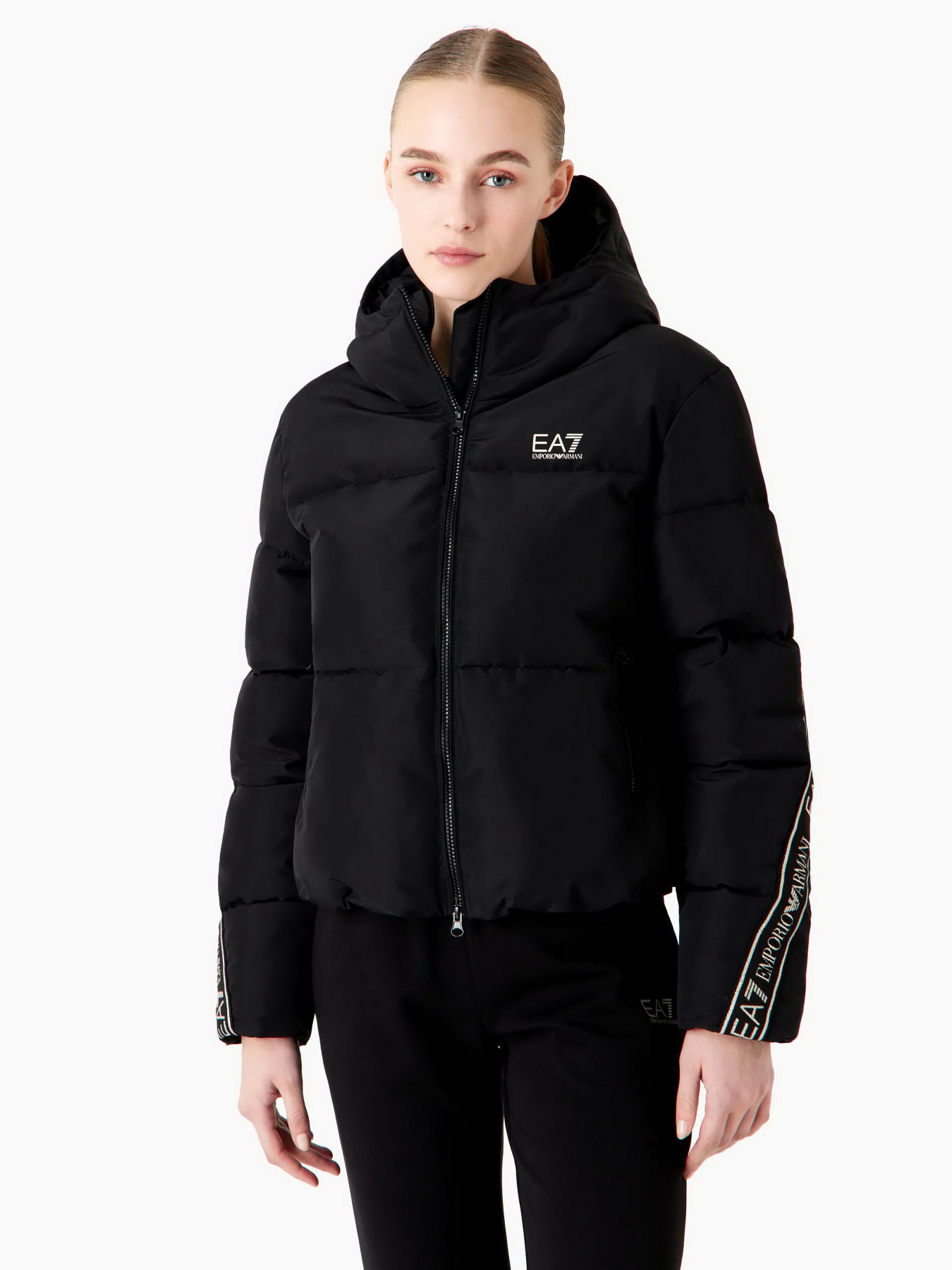 Зимова куртка EA7 Logo Series CALIDUM7 модель 6RTB25-TN8AZ-1200 Фото