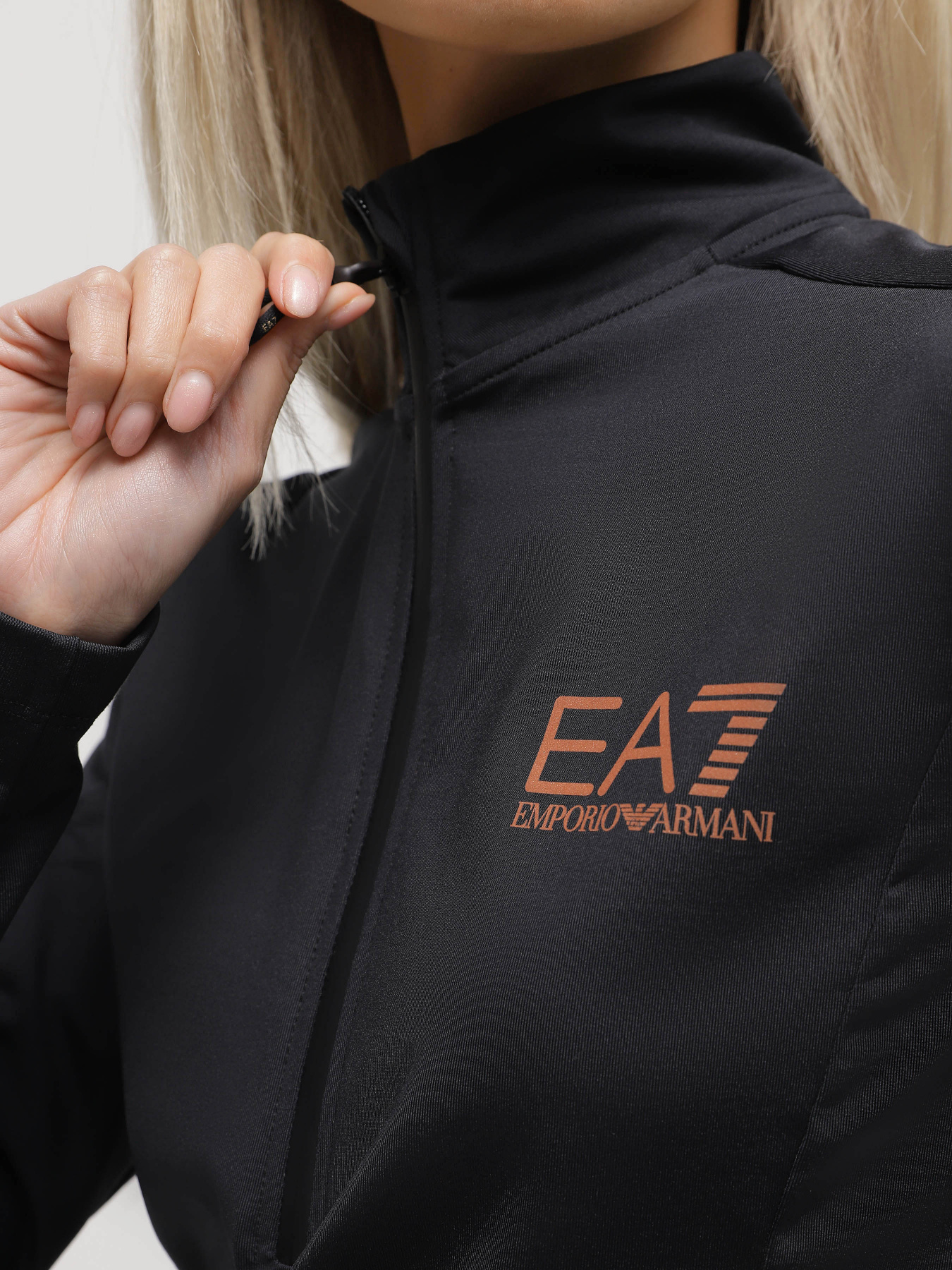 Спортивна кофта EA7 SKI модель 6RTM48-TJPTZ-1200 Спортивна кофта EA7 SKI модель 6RTM48-TJPTZ-1200 Фото