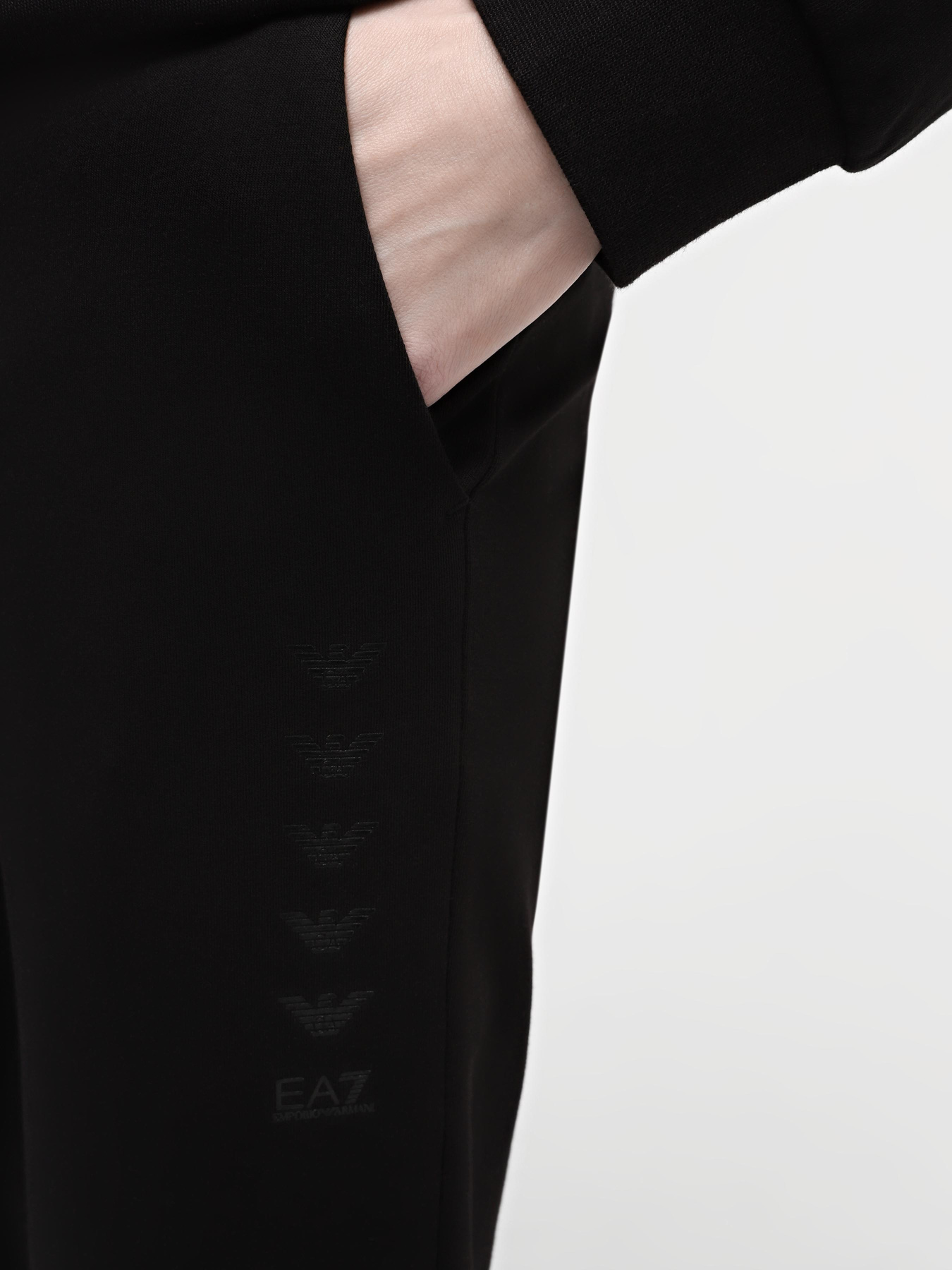 Штаны спортивные EA7 Logo Series модель 3DTP67-TJTHZ-0228 Фото