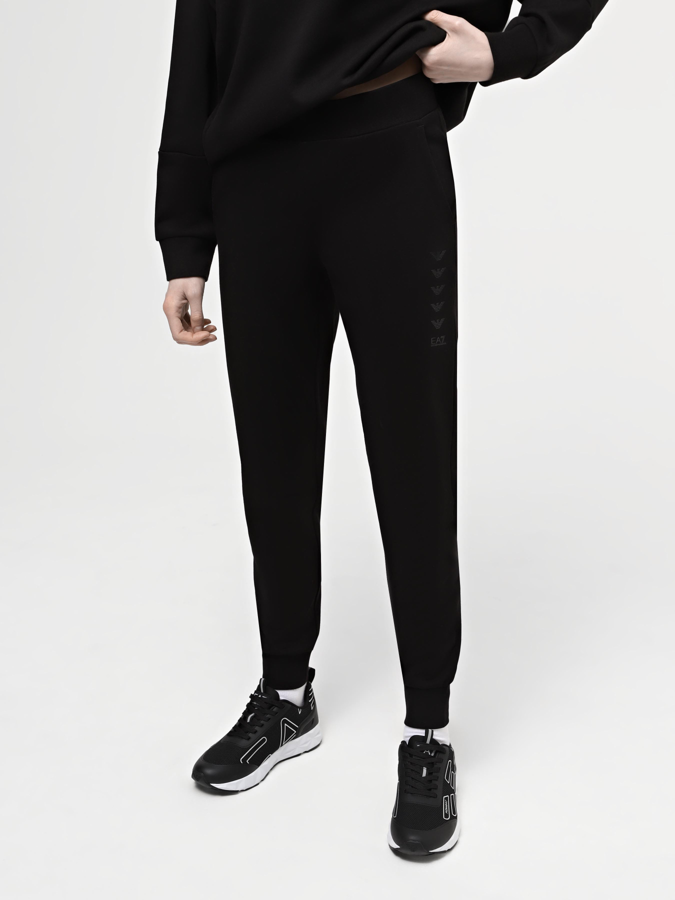 Штаны спортивные EA7 Logo Series модель 3DTP67-TJTHZ-0228 Фото