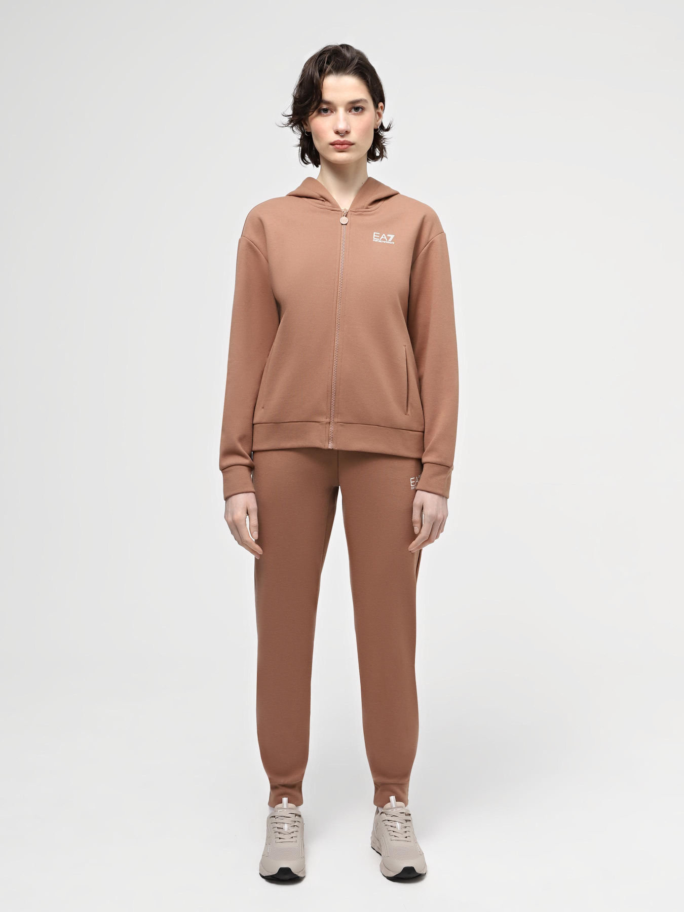 Спортивний костюм EA7 Logo Series модель 3DTV62-TJQLZ-1731 Спортивний костюм EA7 Logo Series модель 3DTV62-TJQLZ-1731 Фото