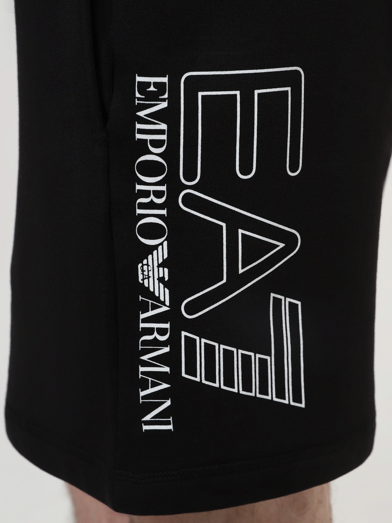 Шорты EA7 Core модель 3DUS52-PJTKZ-1200 Фото