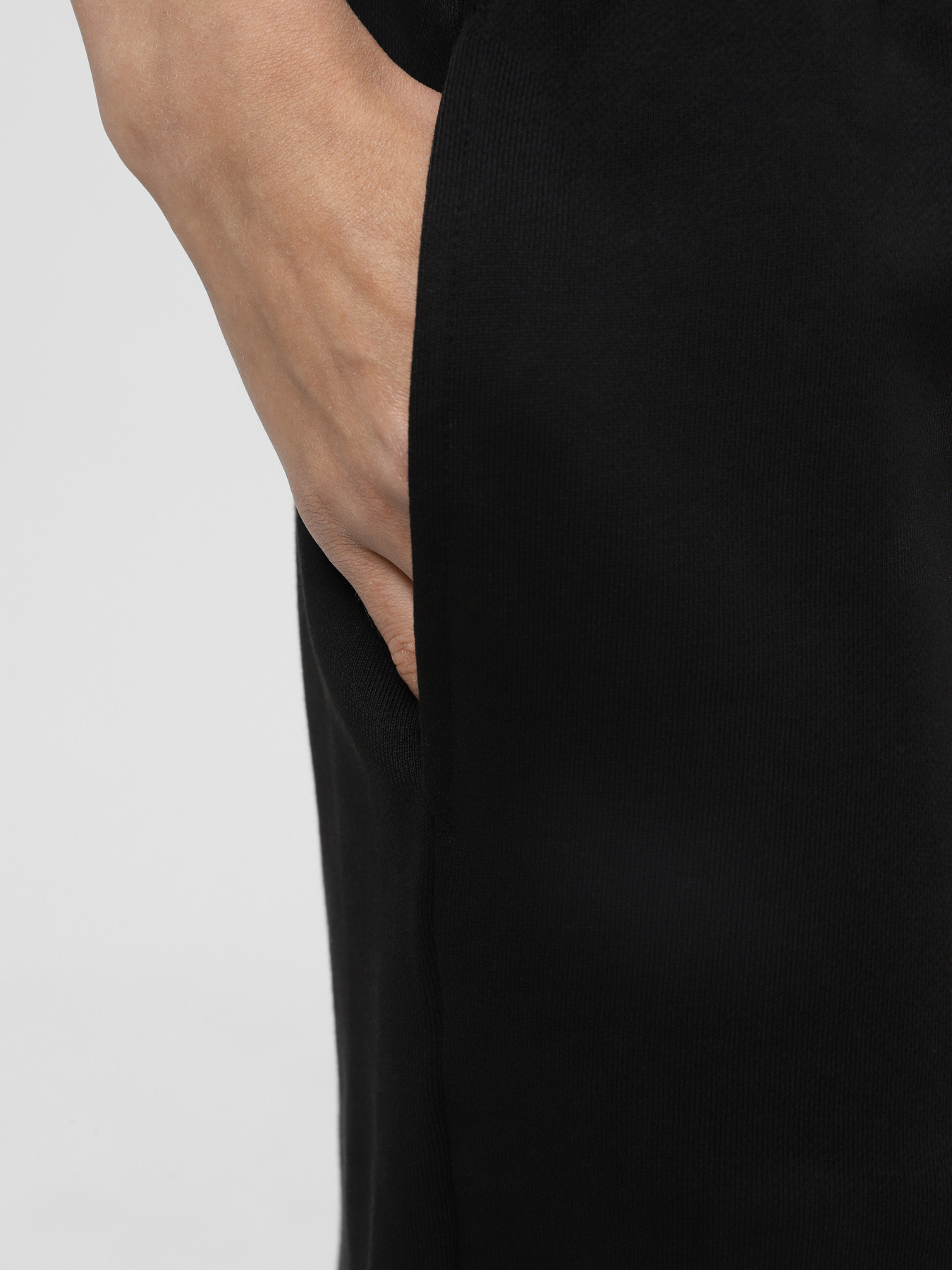 Повсякденні шорти EA7 Core модель 3DUS52-PJTKZ-1200 Повсякденні шорти EA7 Core модель 3DUS52-PJTKZ-1200 Фото