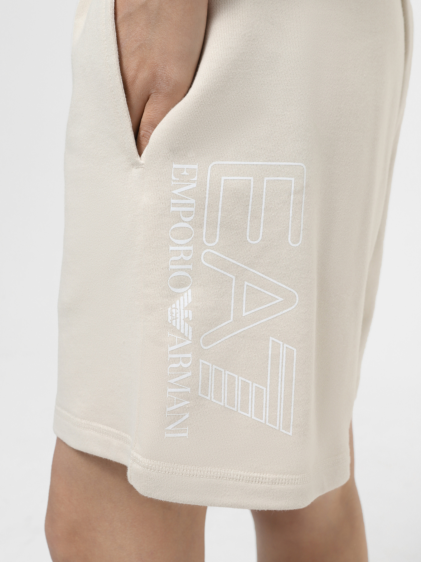 Шорты EA7 Core модель 3DUS52-PJTKZ-1946 Фото