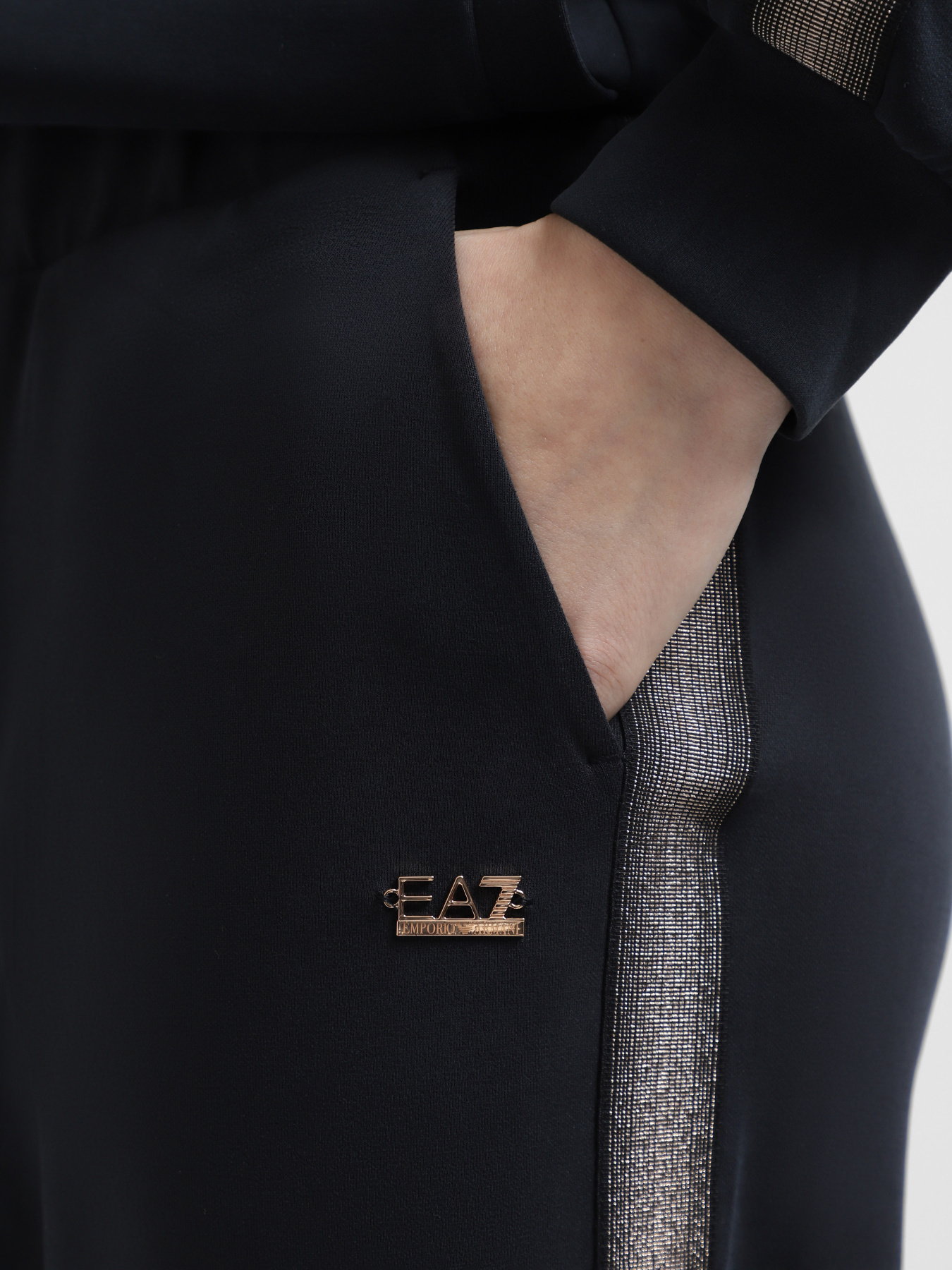 Штаны спортивные EA7 Precious модель 6DTP74-TJZBZ-1200 Фото