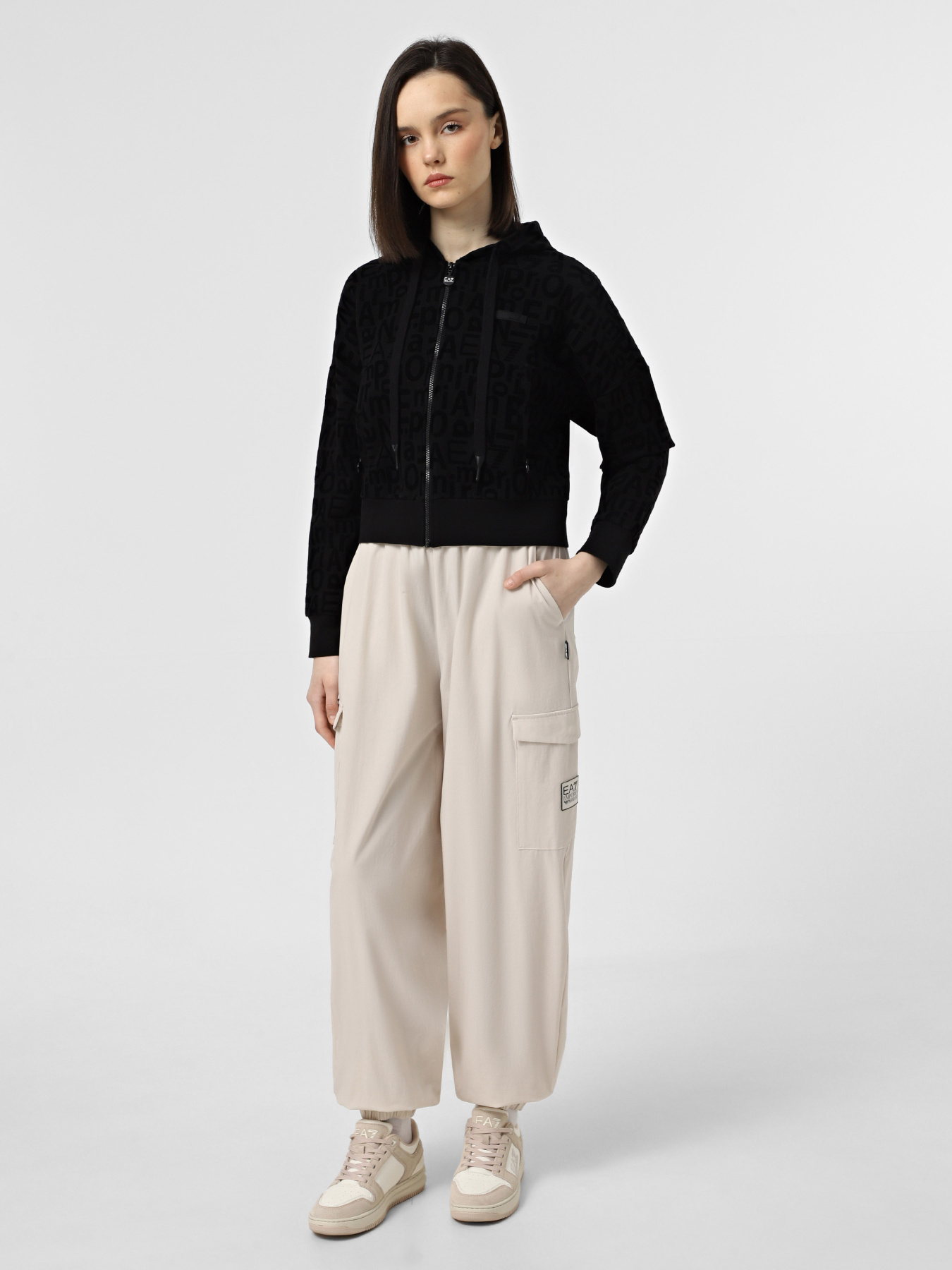 Штаны спортивные EA7 Contemporary Sport модель 6DTP20-TNFTZ-1120 Фото