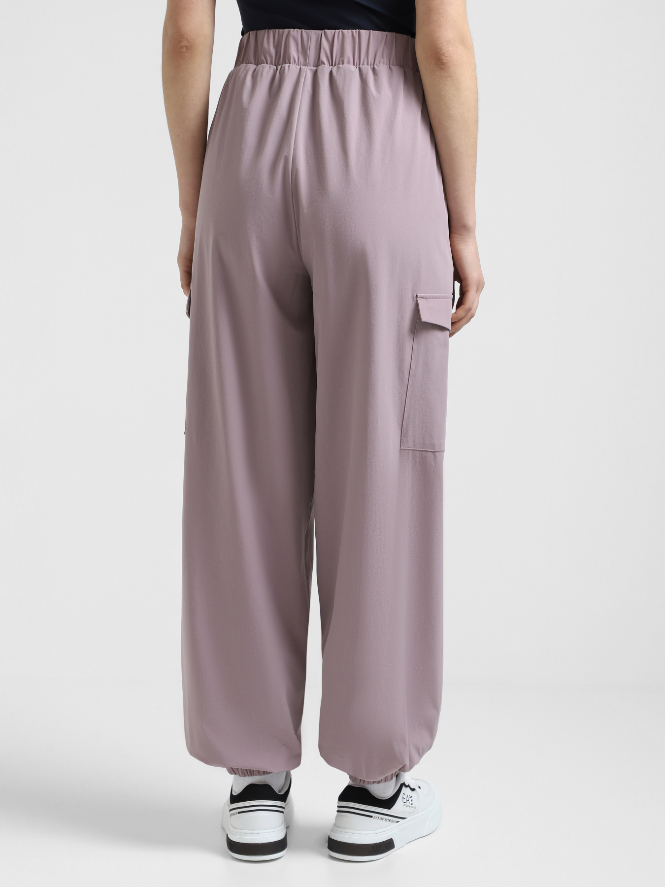 Штаны спортивные EA7 Contemporary Sport модель 6DTP20-TNFTZ-1341 Штаны спортивные EA7 Contemporary Sport модель 6DTP20-TNFTZ-1341 Фото