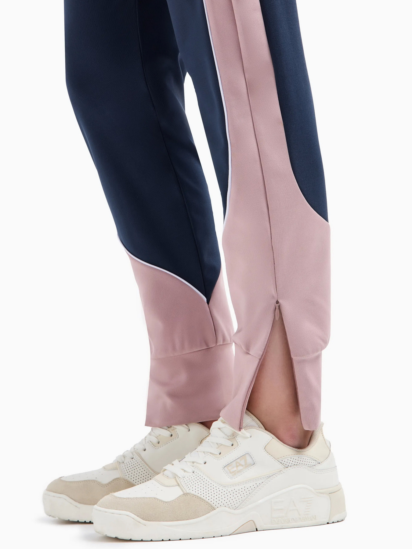 Спортивный костюм EA7 Tennis Pro модель 6DTV52-TJFQZ-25EA Фото