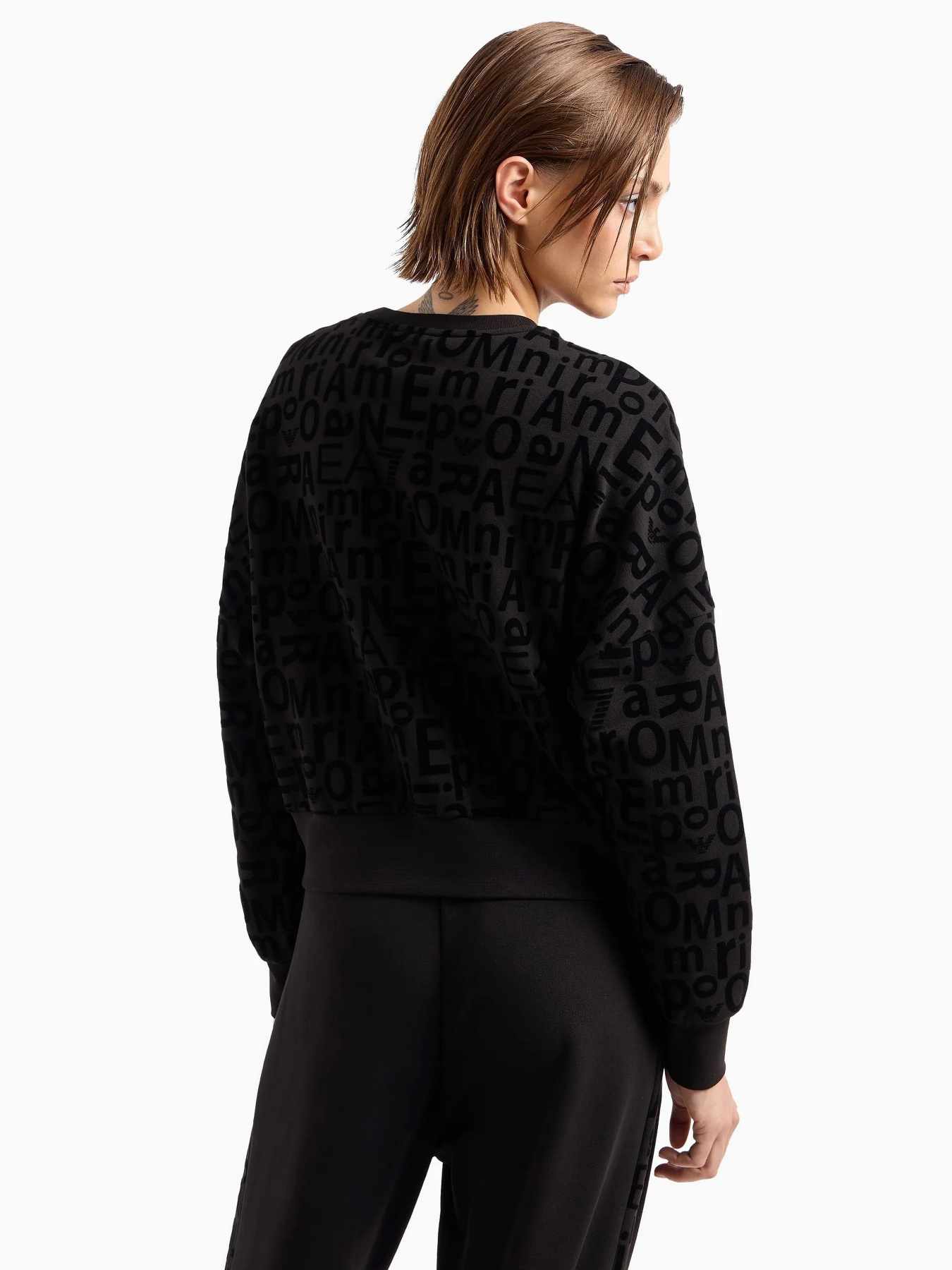 Свитшот EA7 Graphic Series модель 7W000002-AF10195-UC001 Свитшот EA7 Graphic Series модель 7W000002-AF10195-UC001 Фото