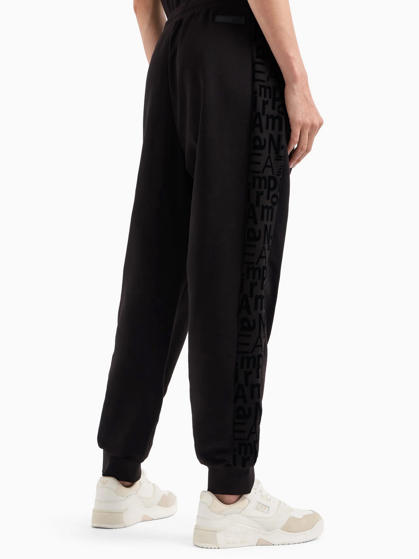 Штаны спортивные EA7 Graphic Series модель 7W000008-AF10195-UC001 Фото