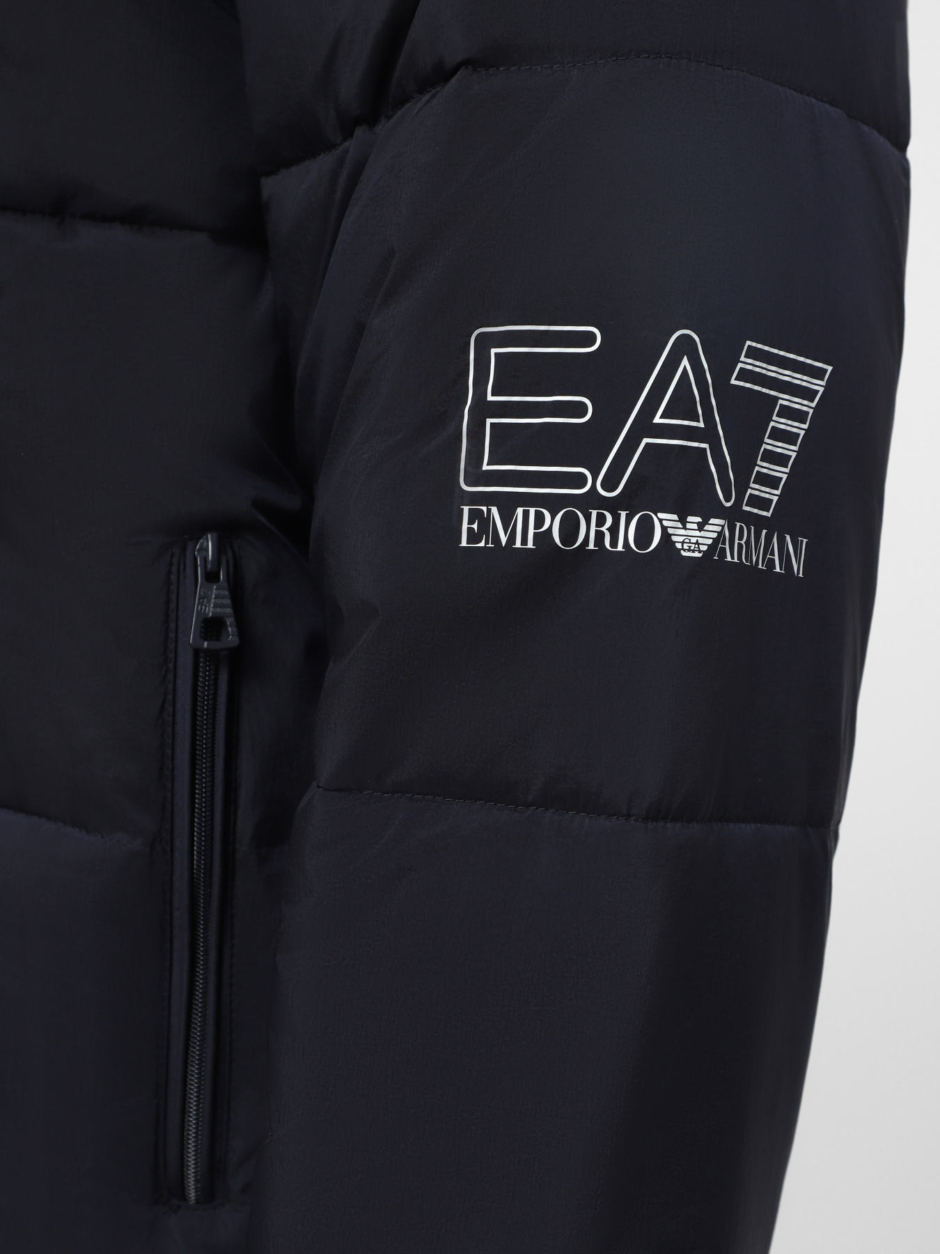 Зимняя куртка EA7 модель 6DUB02-PNHXZ-1562 Фото