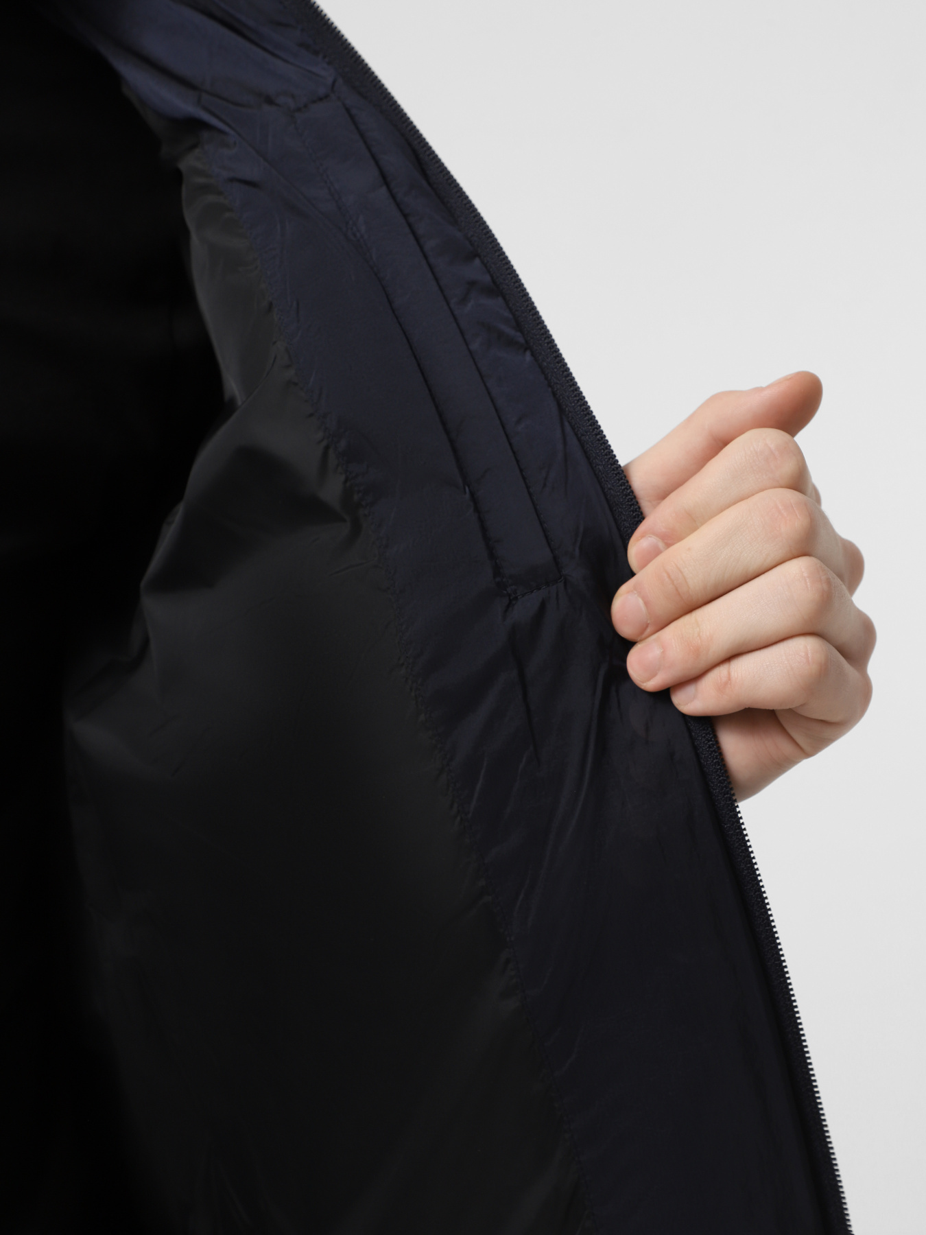 Зимняя куртка EA7 модель 6DUB02-PNHXZ-1562 Фото