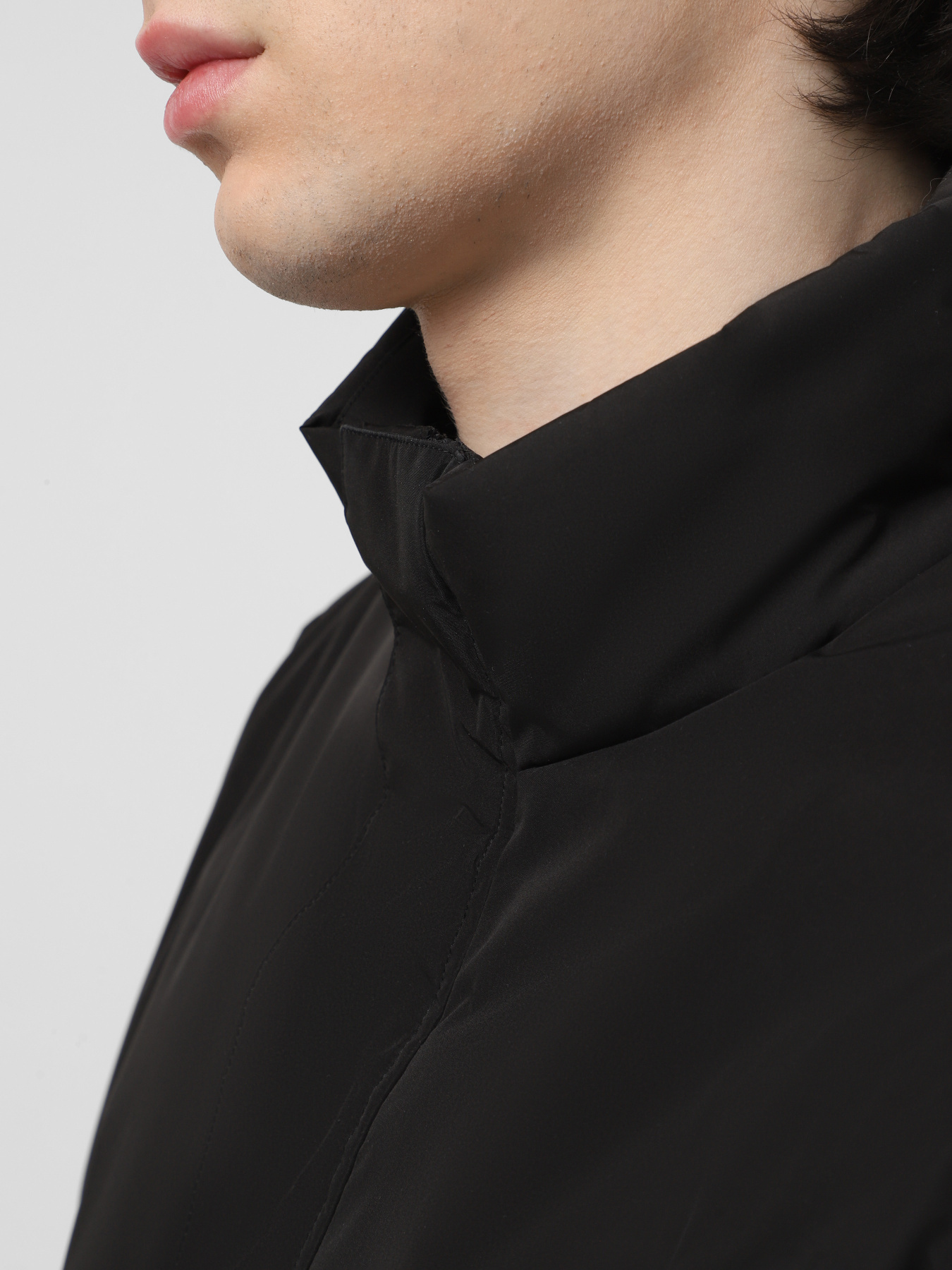 Демісезонна куртка EA7 Logo Series модель 6DUB06-PNE1Z-1200 Фото