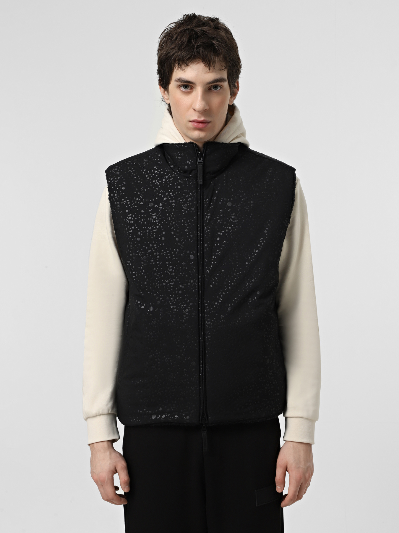 Утеплений жилет EA7 7.0 модель 6DUQ27-PNHYZ-1200 Утеплений жилет EA7 7.0 модель 6DUQ27-PNHYZ-1200 Фото