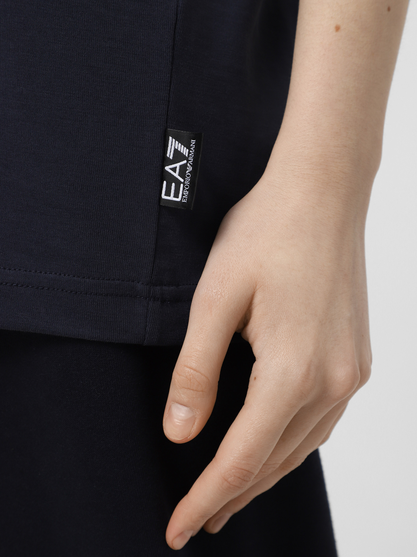 Футболка EA7 Logo Series модель 6DUT10-PJ2QZ-1562 Фото