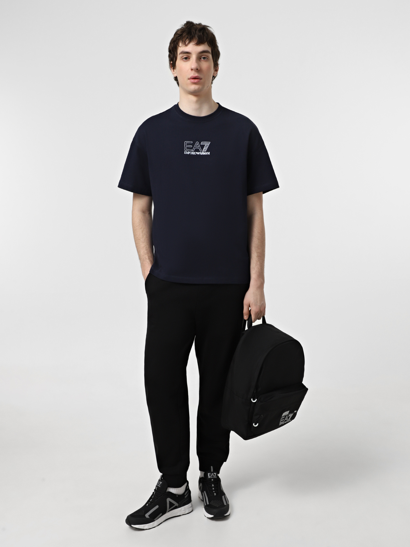 Футболка EA7 модель 6DUT11-PJONZ-1562 Футболка EA7 модель 6DUT11-PJONZ-1562 Фото