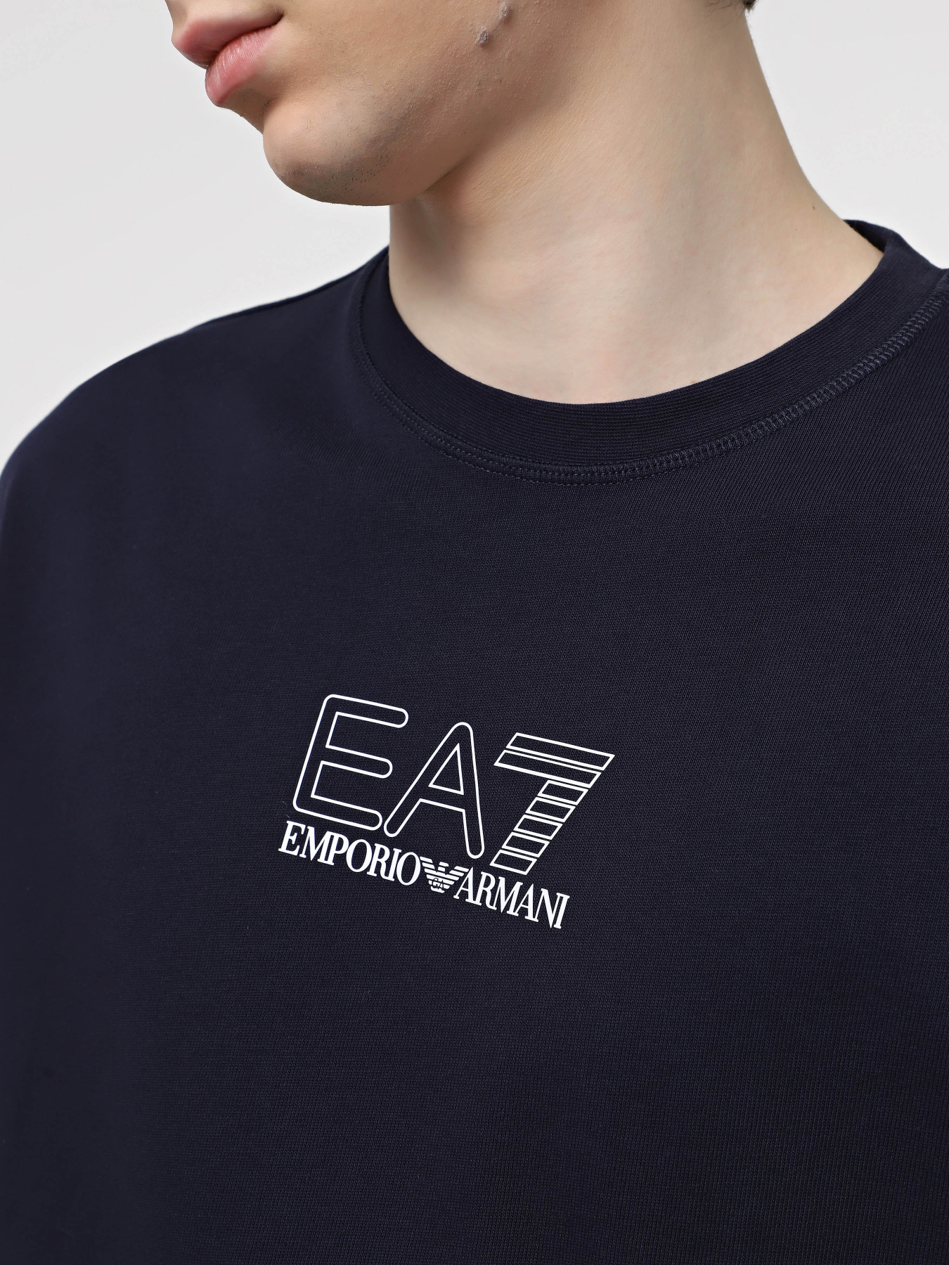 Футболка EA7 модель 6DUT11-PJONZ-1562 Футболка EA7 модель 6DUT11-PJONZ-1562 Фото