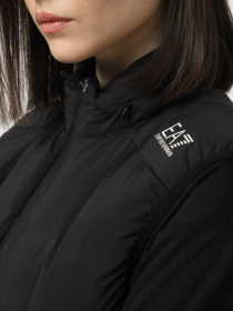 Утеплений жилет EA7 Golf Pro модель 6DTQ07-TNGKZ-1200 Фото