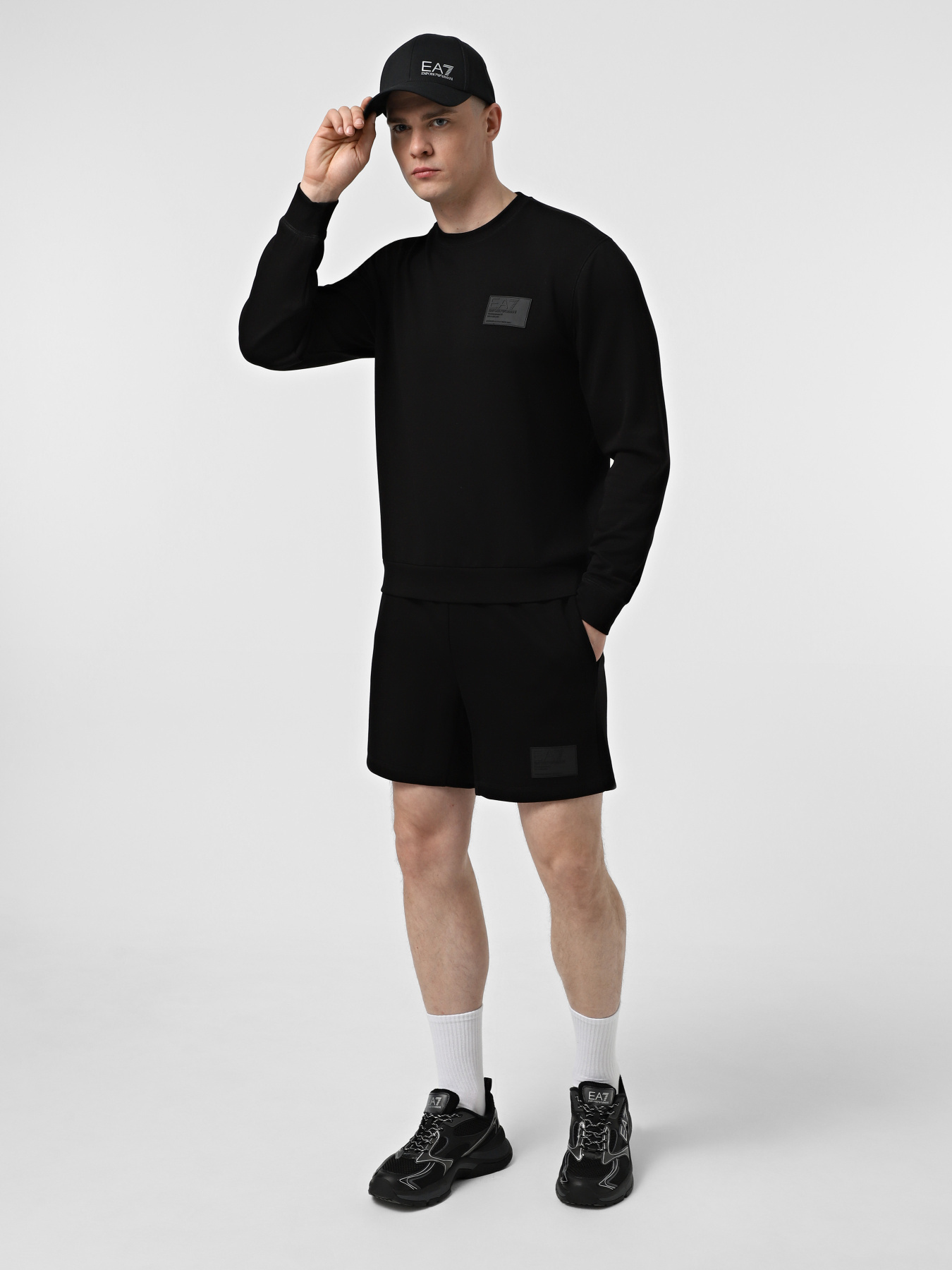 Свитшот EA7 Core Identity модель 7X000016-AF13790-UC001 Фото