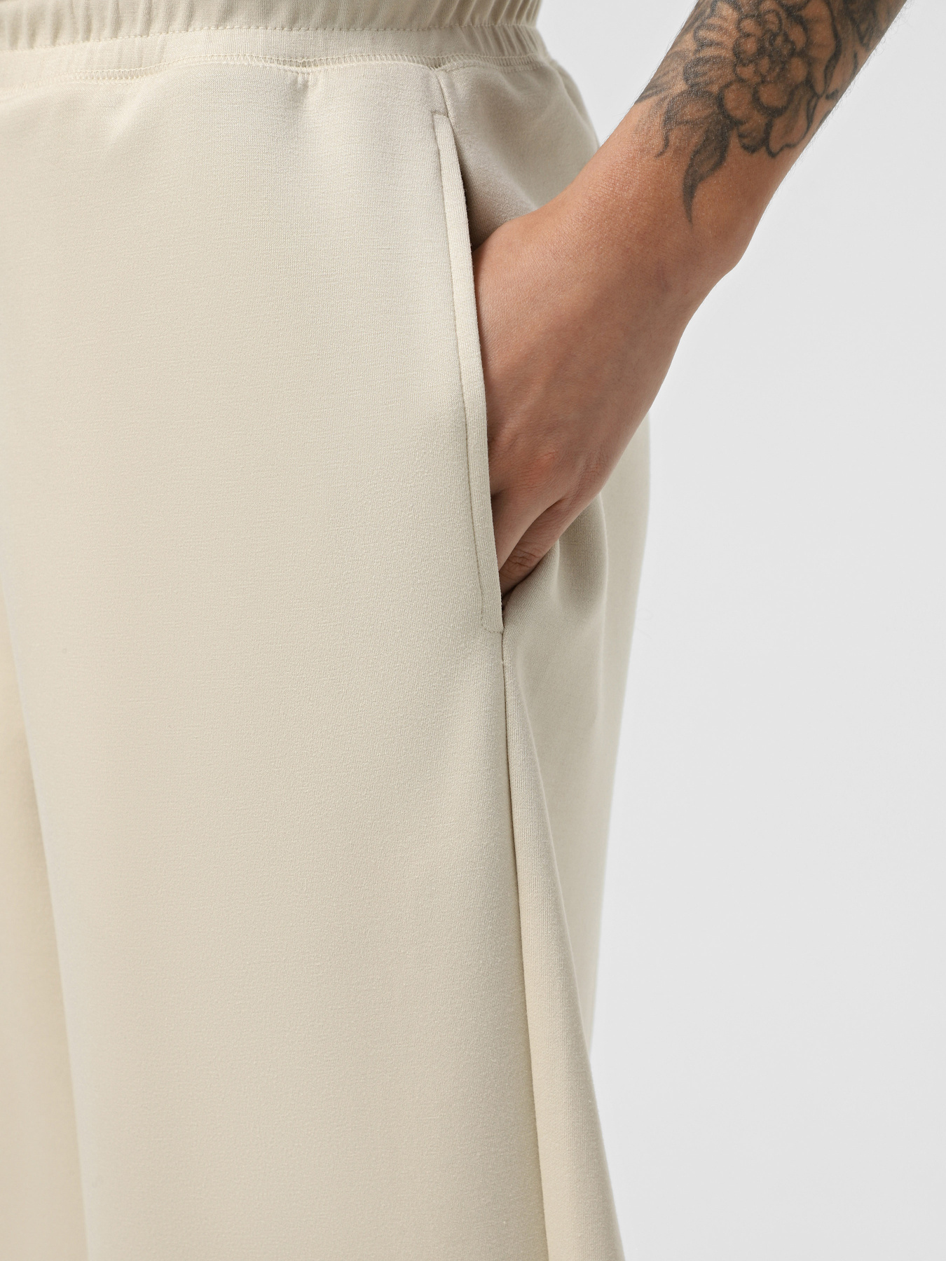 Штаны спортивные EA7 Core Identity модель 7X000020-AF13790-U1079 Фото