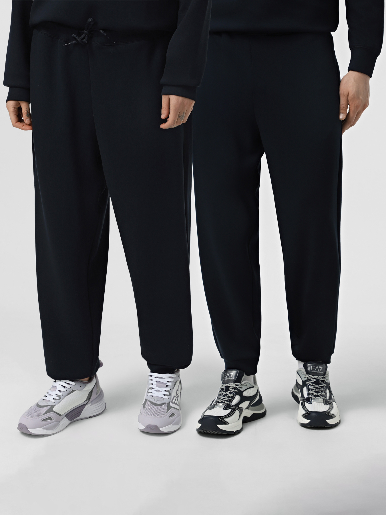 Штаны спортивные EA7 Core Identity модель 7X000020-AF13790-UB102 Фото