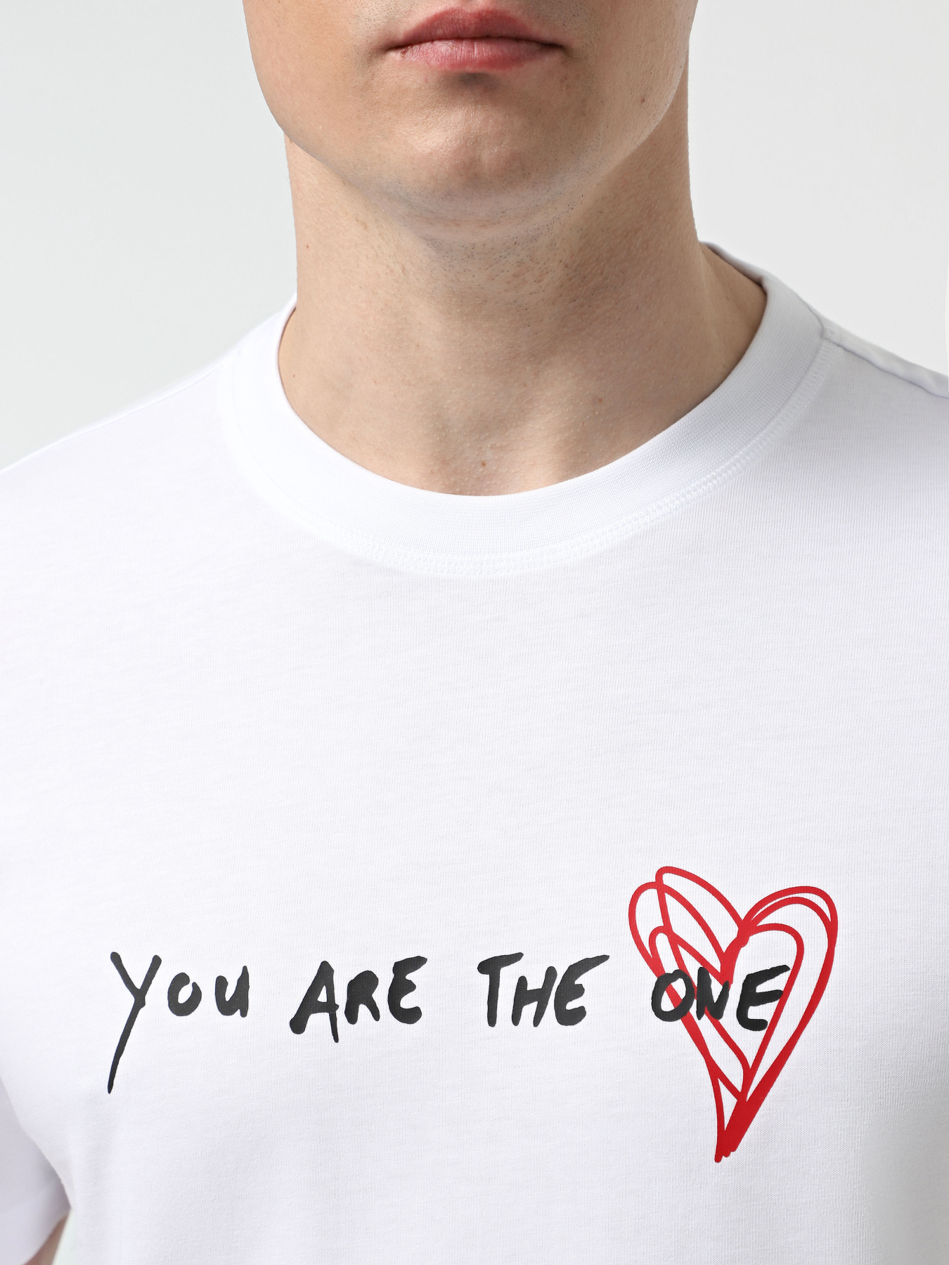 Футболка EA7 7.Cuore модель 7X000032-AF13243-F0071 Фото