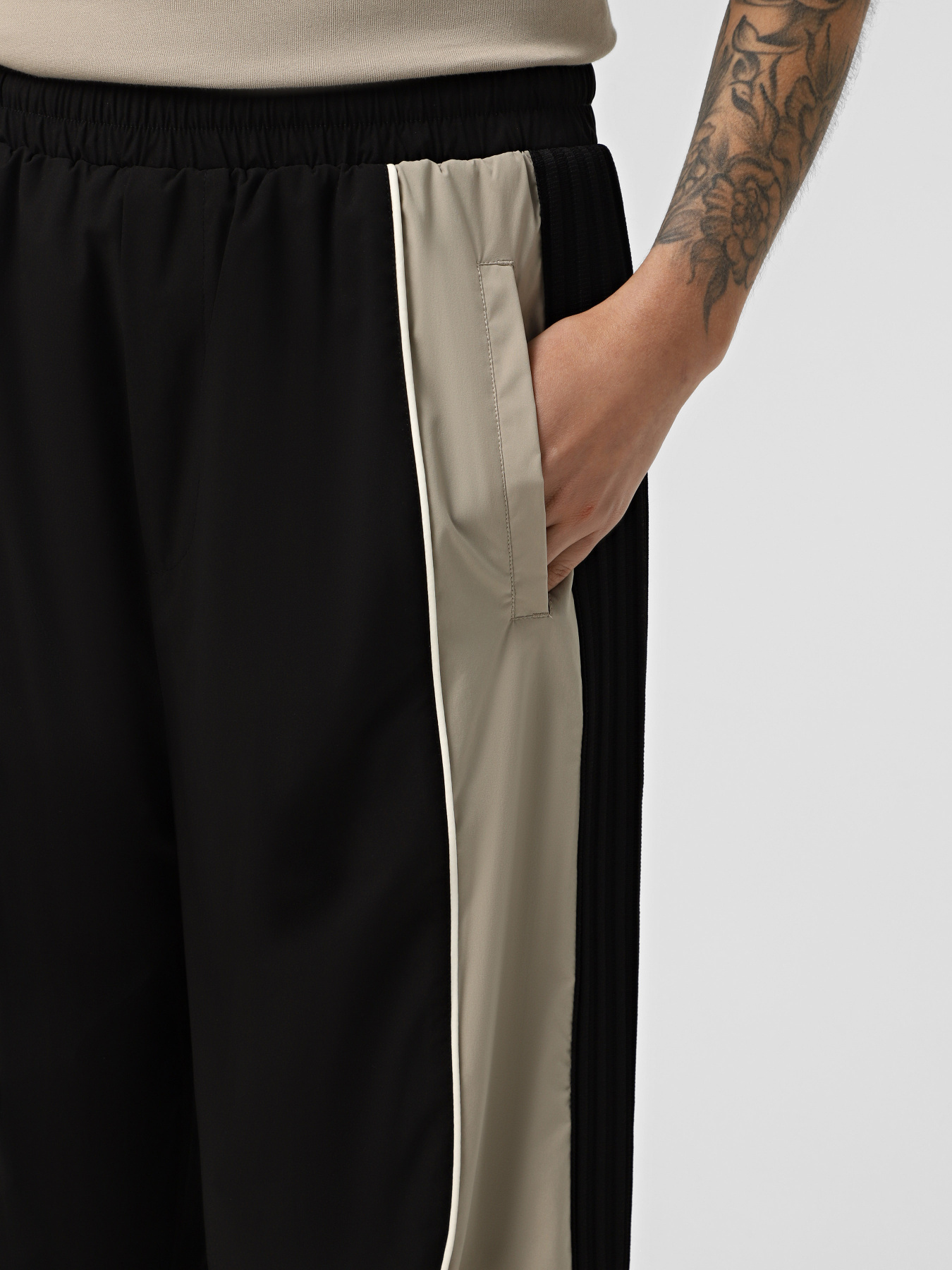 Штаны спортивные EA7 7.0 модель 7X000087-AF14333-UC001 Фото