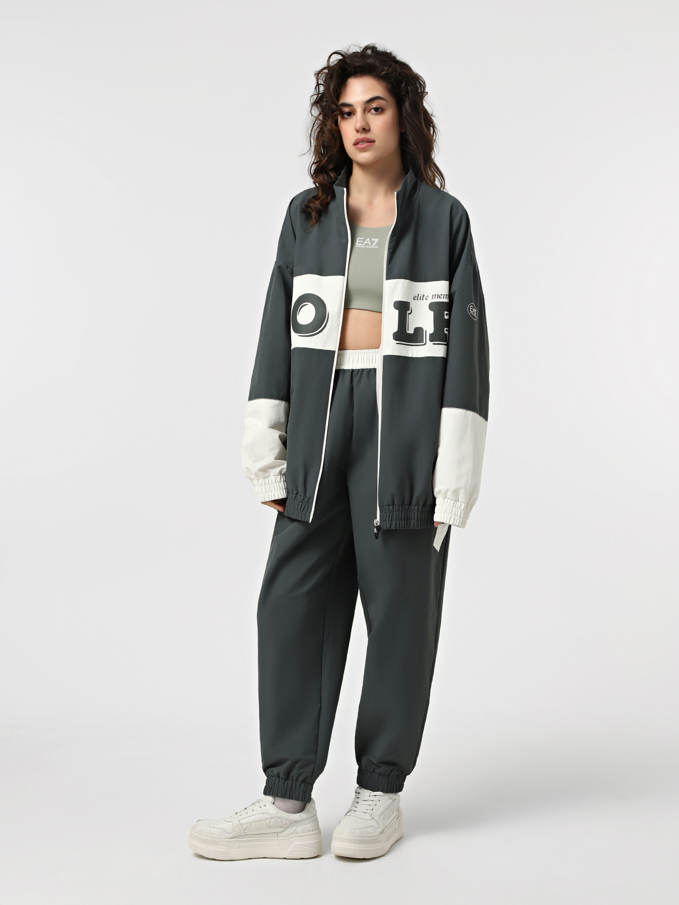 Штаны спортивные EA7 Golf Pro модель 7X000105-AF13387-U8109 Фото