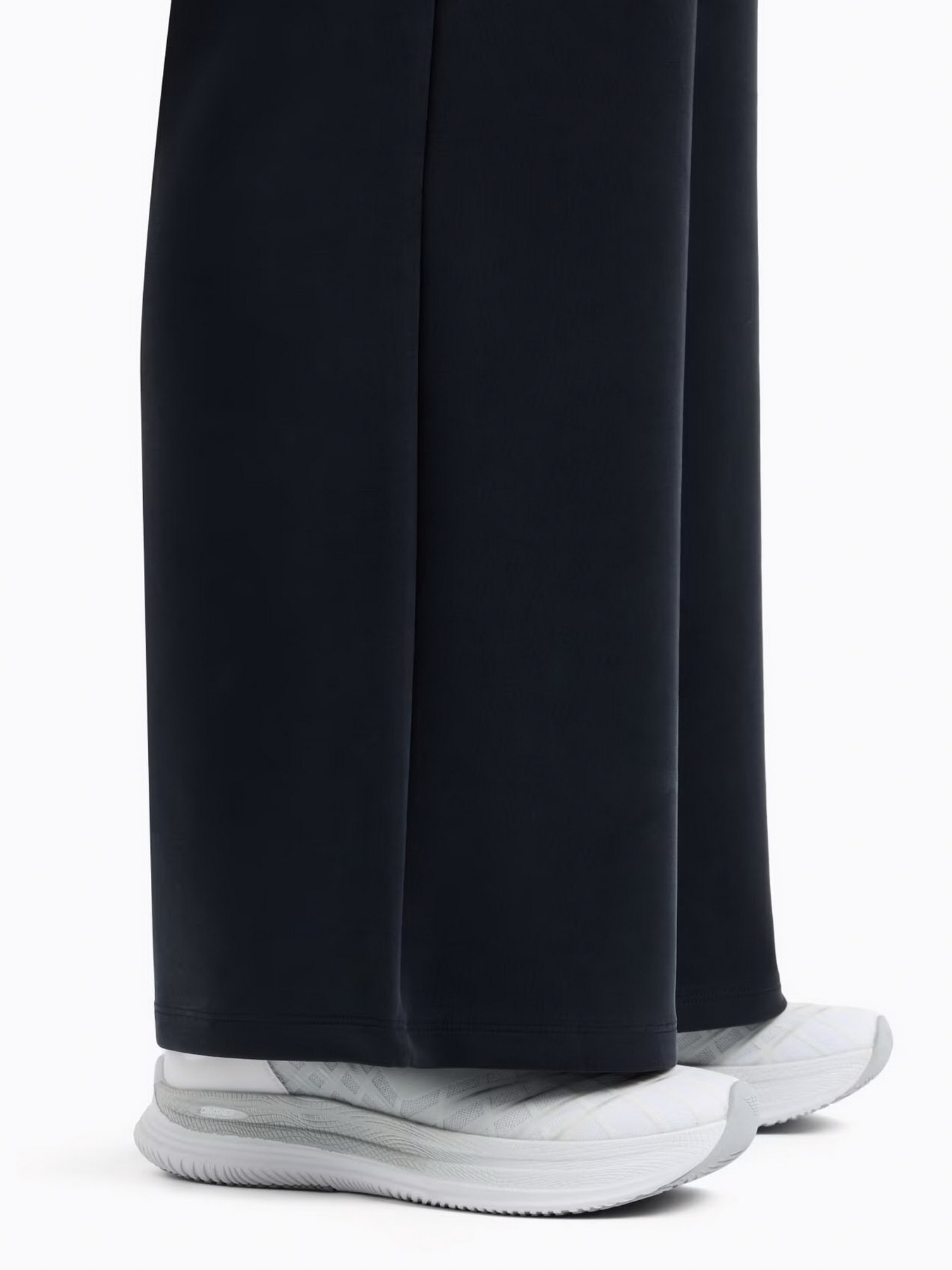 Спортивный костюм EA7 Precious модель 7W000119-AF12643-UC001 Фото