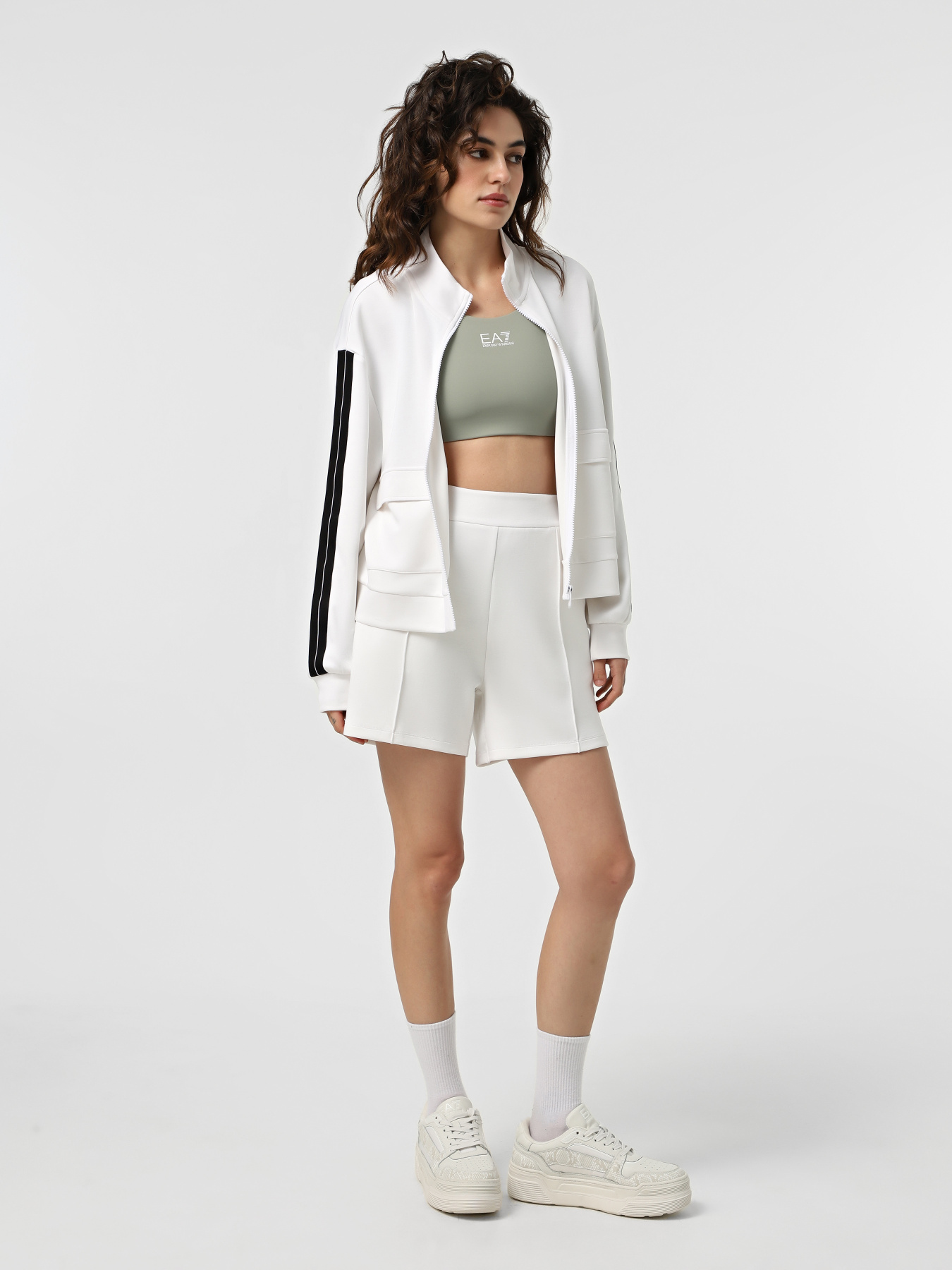 Шорты EA7 Logo Series модель 7W000176-AF12643-U0002 Фото