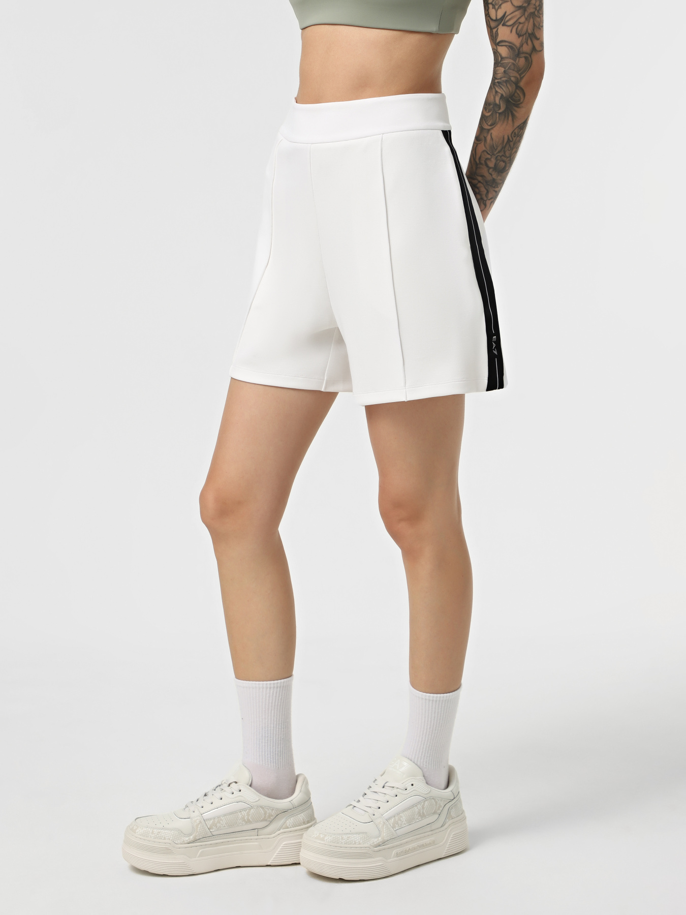 Шорты EA7 Logo Series модель 7W000176-AF12643-U0002 Фото