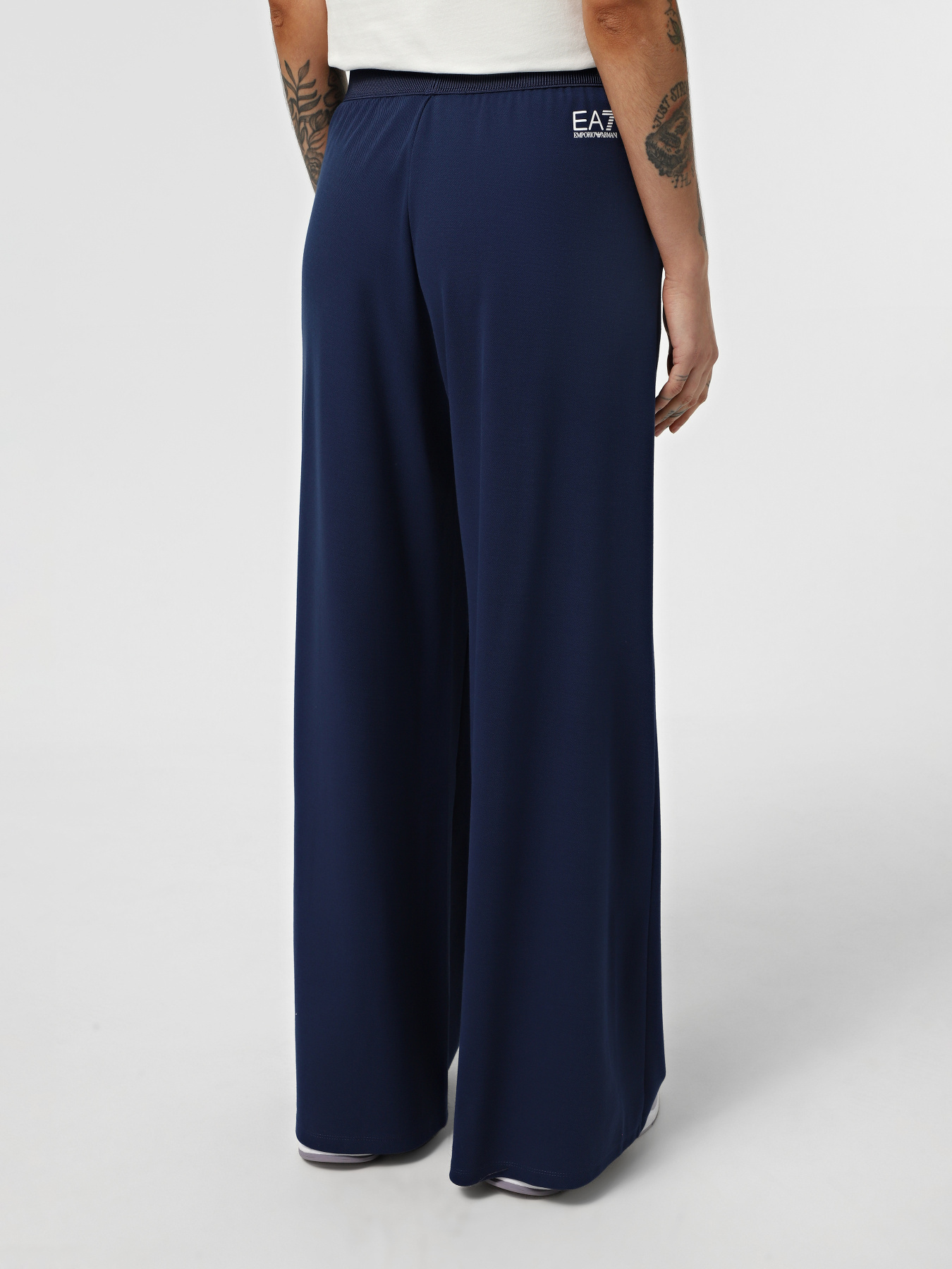 Штаны спортивные EA7 Tennis Club модель 7W000502-AF13289-UB107 Фото