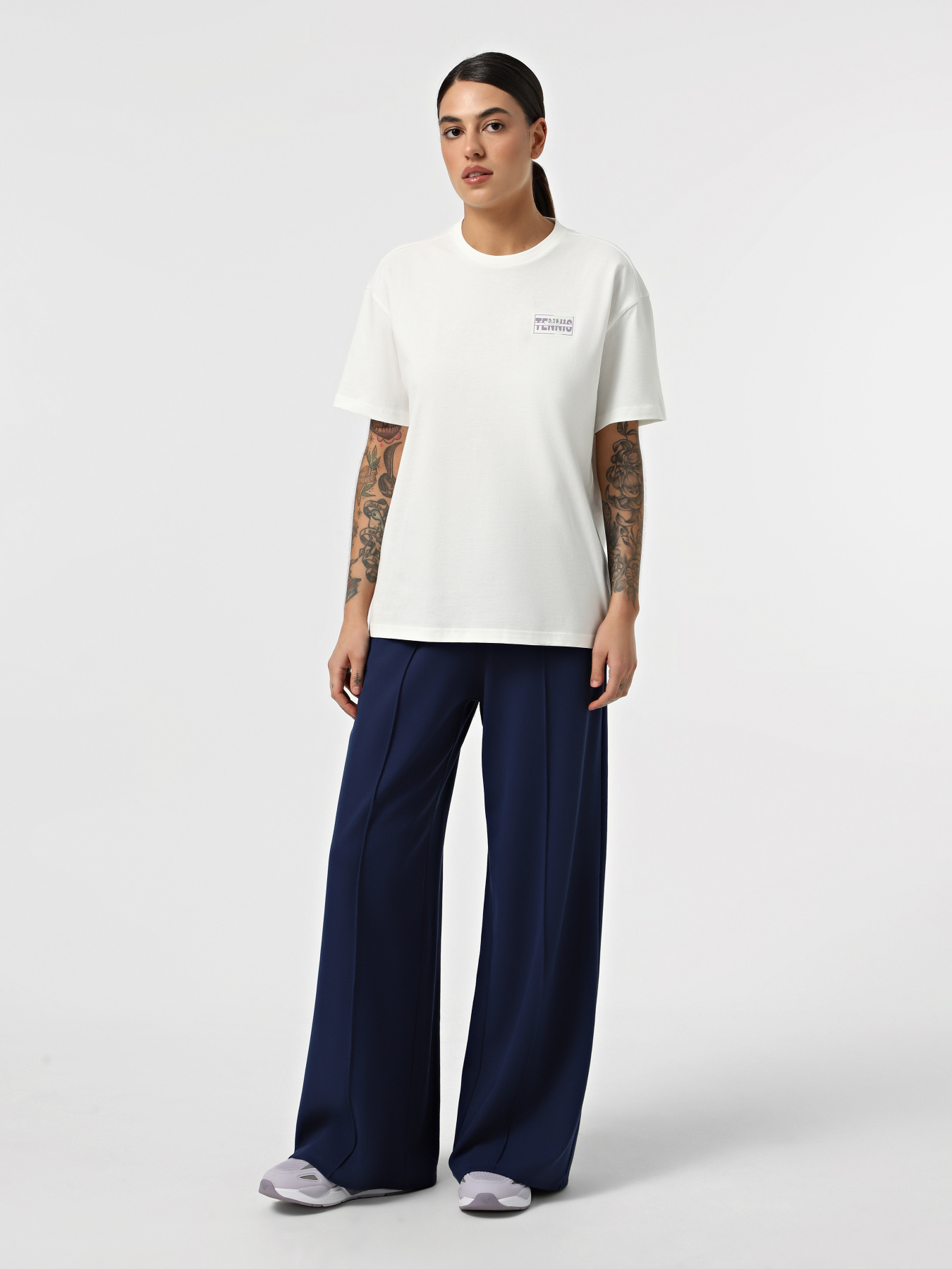 Штаны спортивные EA7 Tennis Club модель 7W000502-AF13289-UB107 Фото