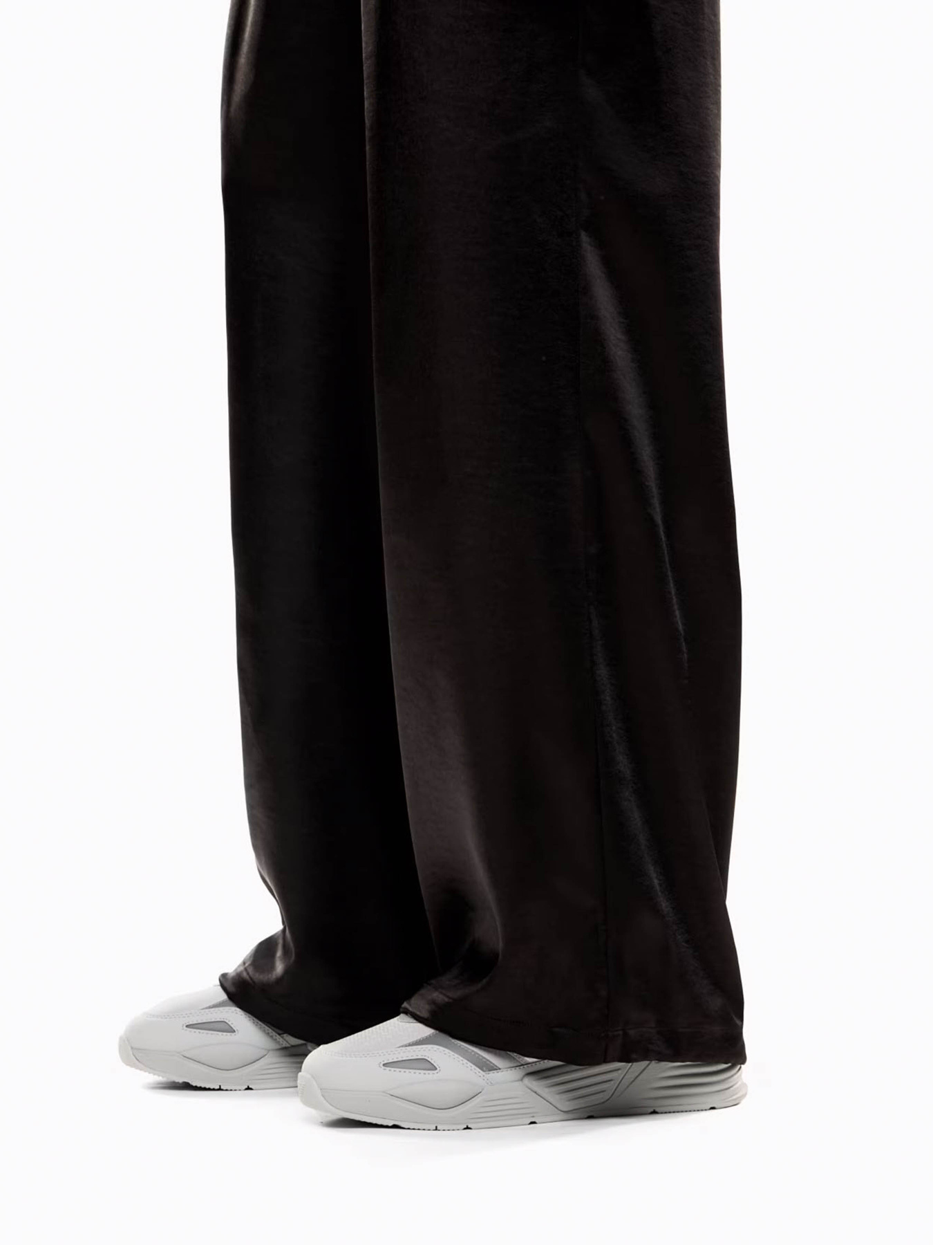 Штаны спортивные EA7 Precious модель 7W000144-AF13256-UC001 Фото