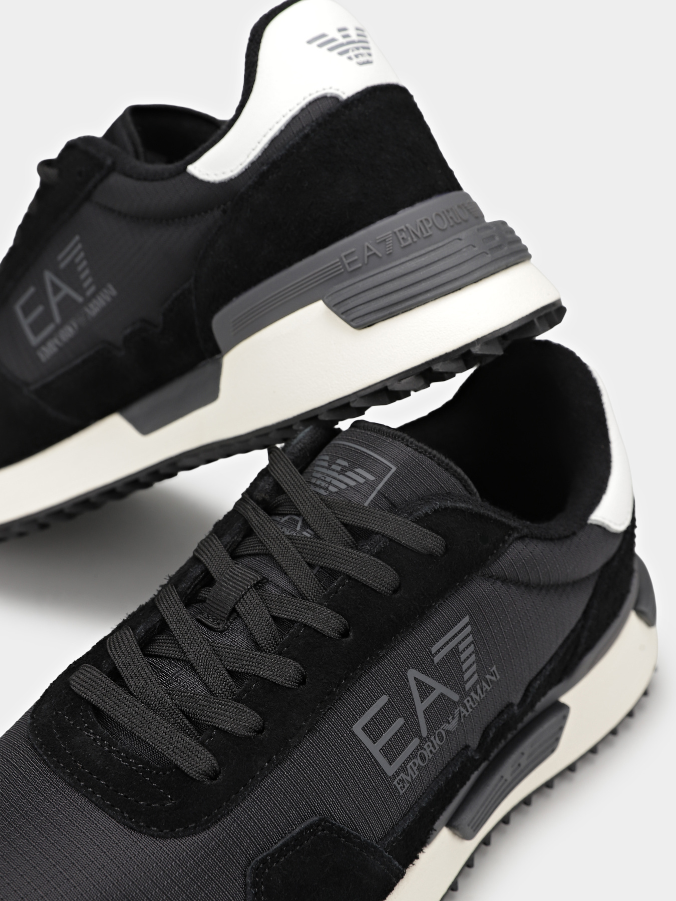 Кросівки повсякденні EA7 модель 7X000380-AF19175-MC001 Фото