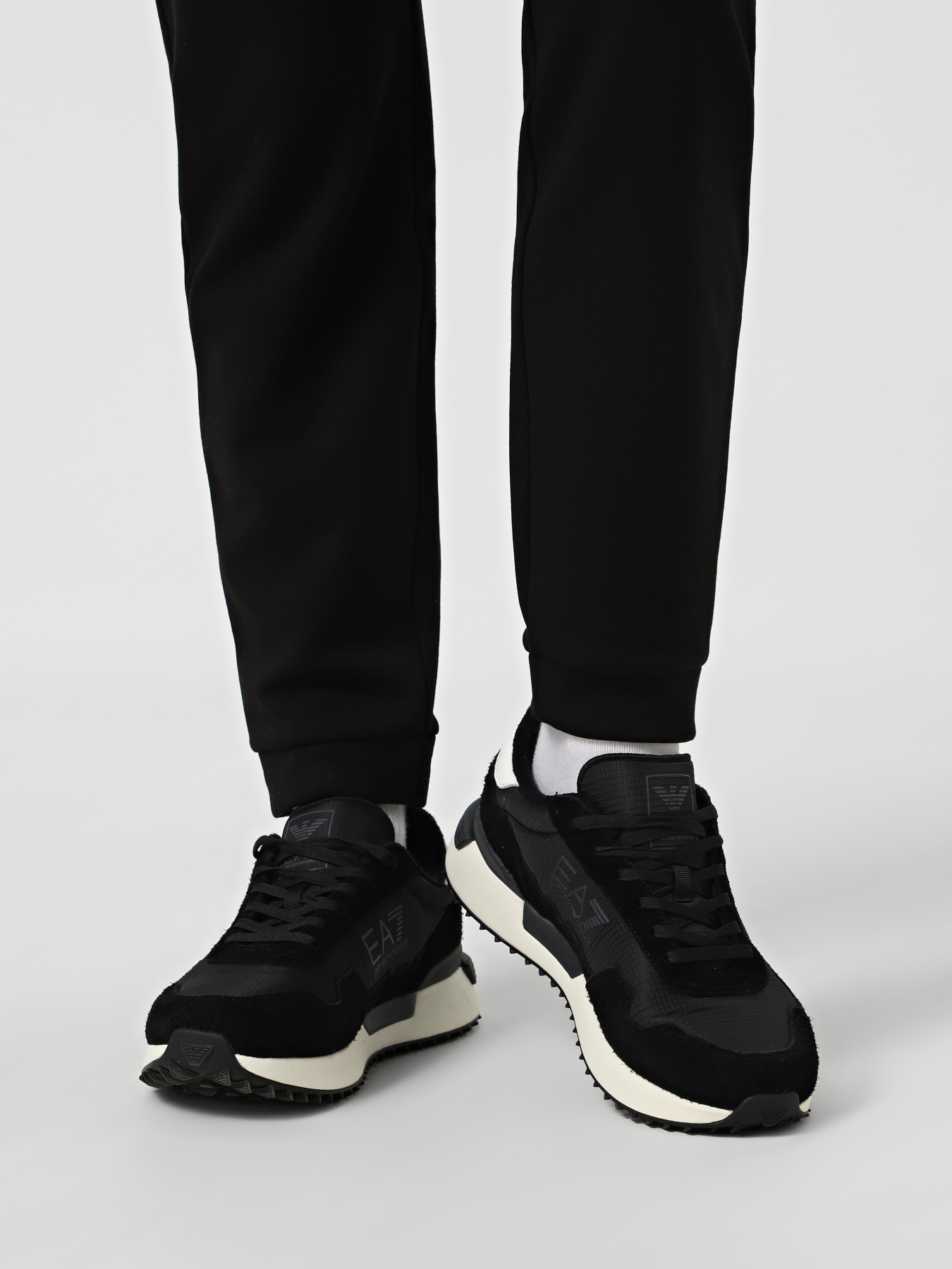 Кросівки повсякденні EA7 модель 7X000380-AF19175-MC001 Фото