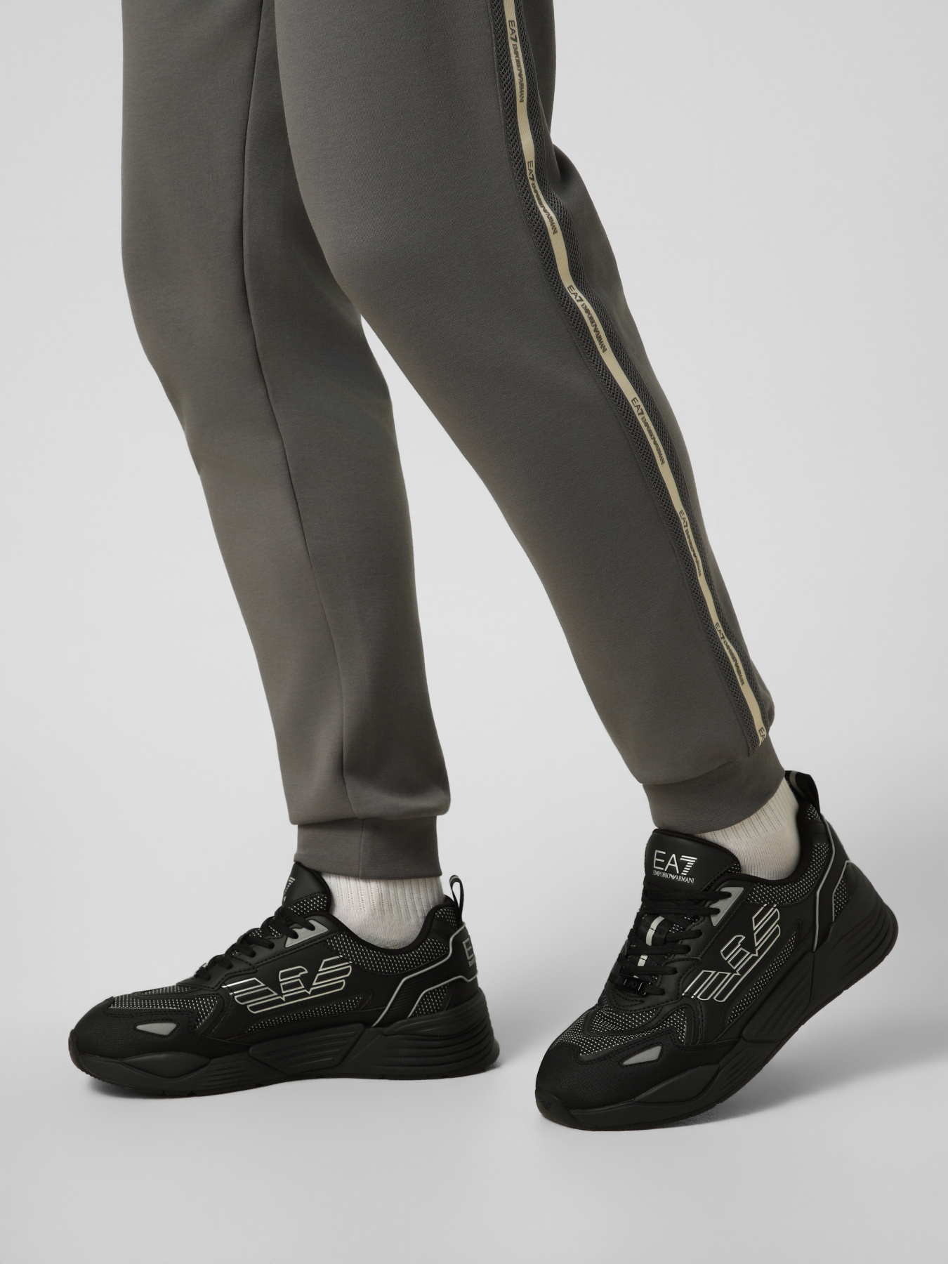 Кроссовки повседневные EA7 модель 7X000306-AF23595-MZ186 Фото