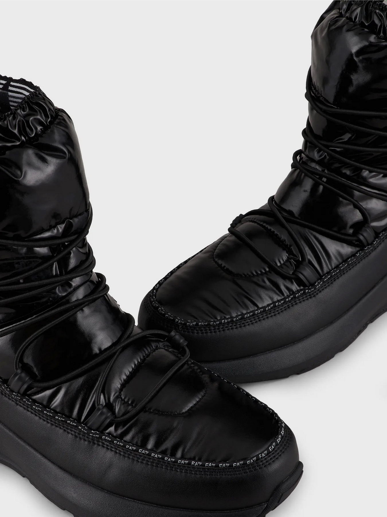 Чоботи дутики EA7 модель X8M002-XK230-R926 Чоботи дутики EA7 модель X8M002-XK230-R926 Фото