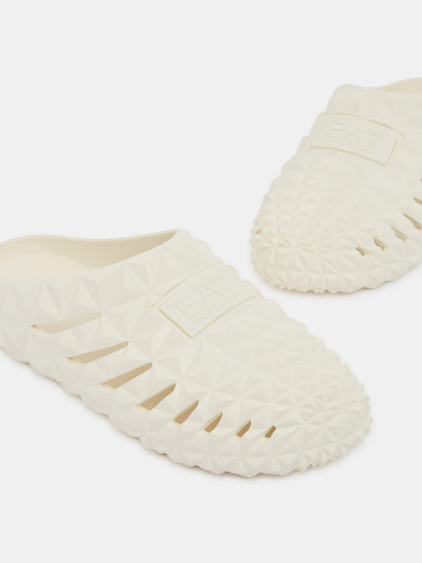 EA7 модель 7X000665-AF23652-U1060 EA7 модель 7X000665-AF23652-U1060 Фото