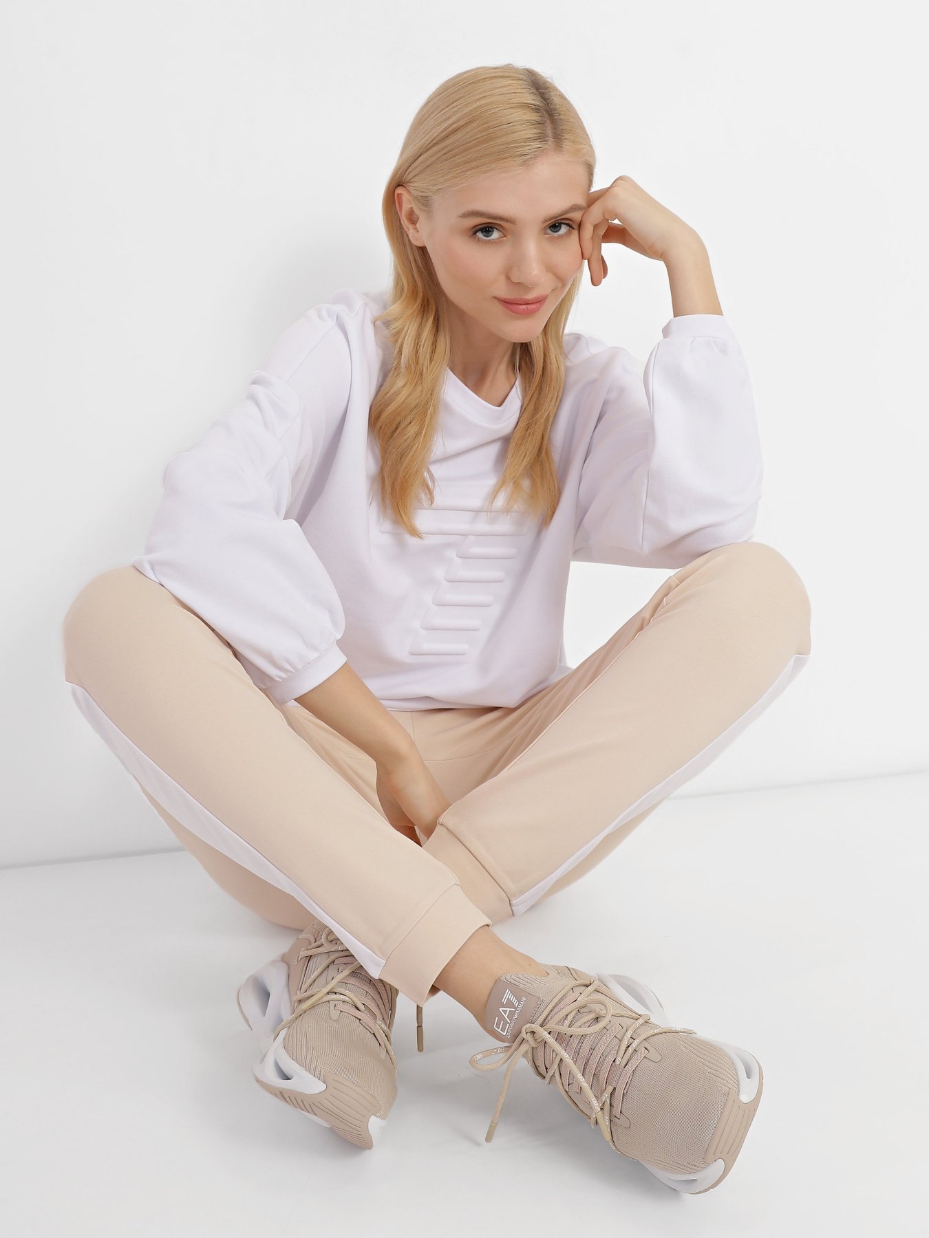 Кросівки повсякденні EA7 модель X8X087-XK227-S312 Фото