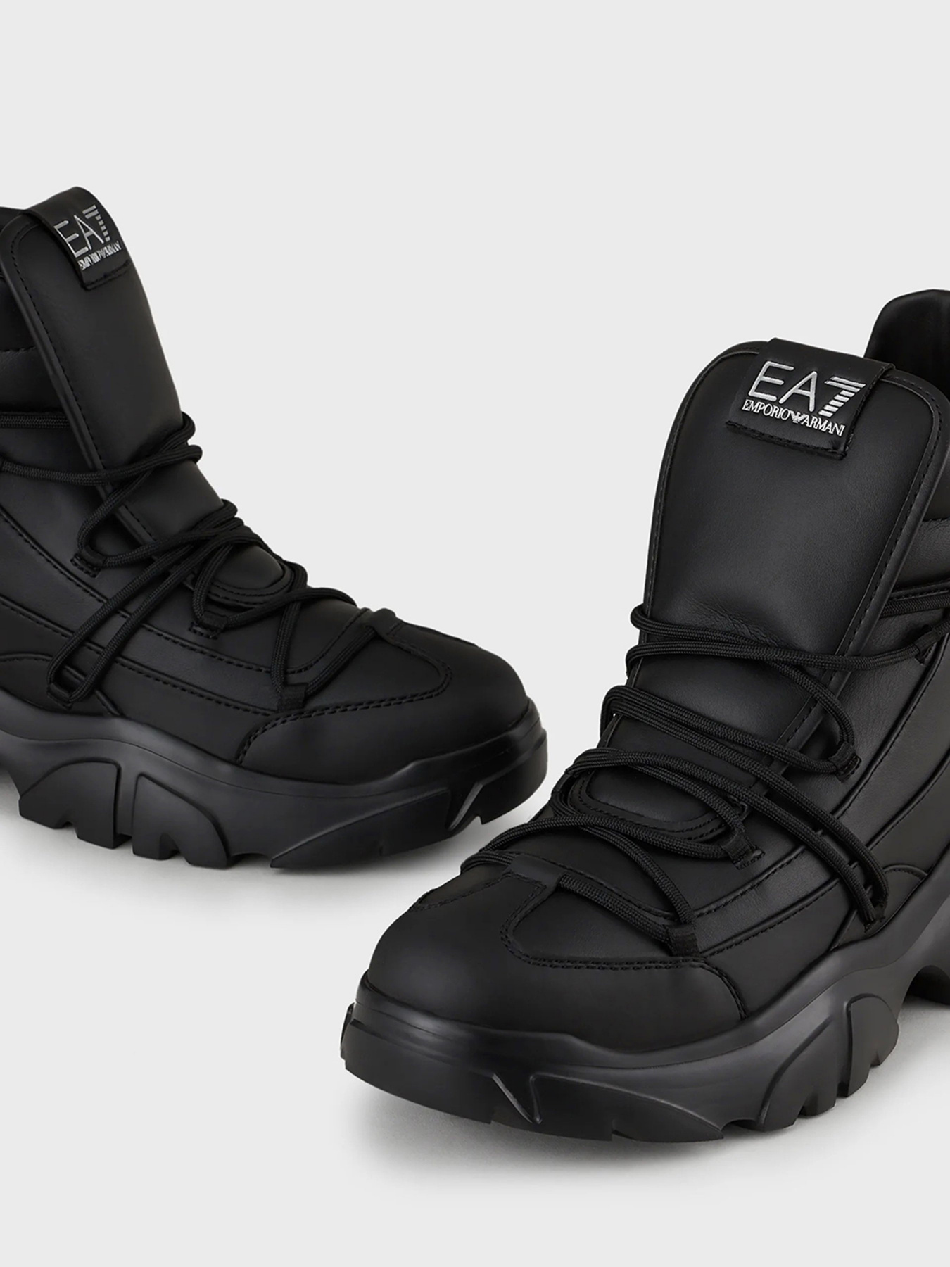 Ботинки EA7 модель X8M001-XK228-R926 Ботинки EA7 модель X8M001-XK228-R926 Фото