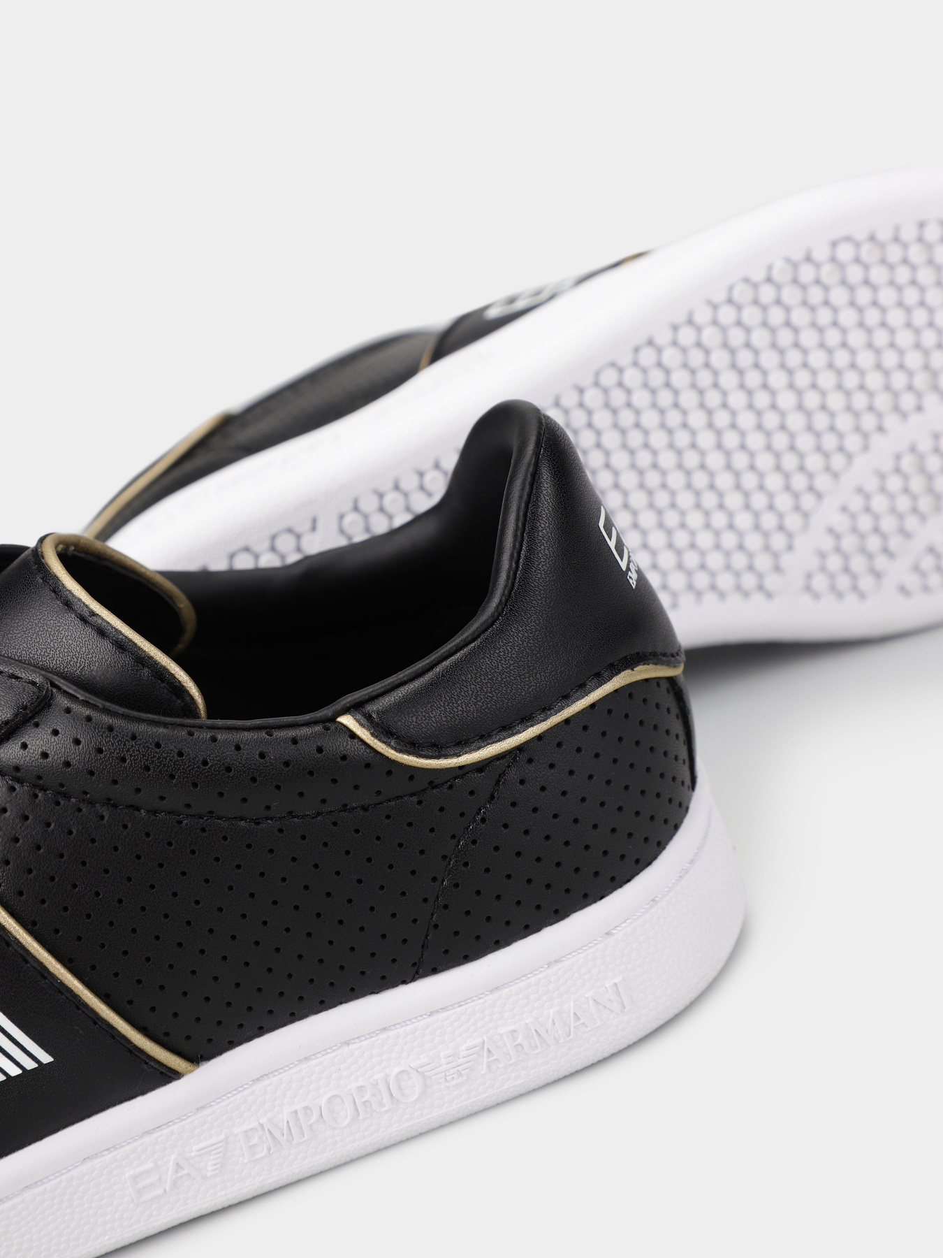 Кеди низькі EA7 модель X8X102-XK258-M700 Фото