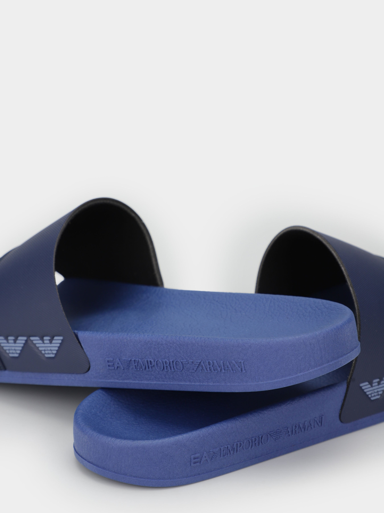 Шльопанці EA7 Модель XCP011-XK277-T618 Фото