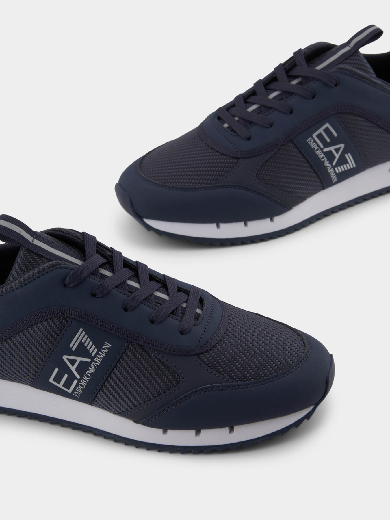 Кроссовки повседневные EA7 модель X8X185-XR175-U461 Кроссовки повседневные EA7 модель X8X185-XR175-U461 Фото