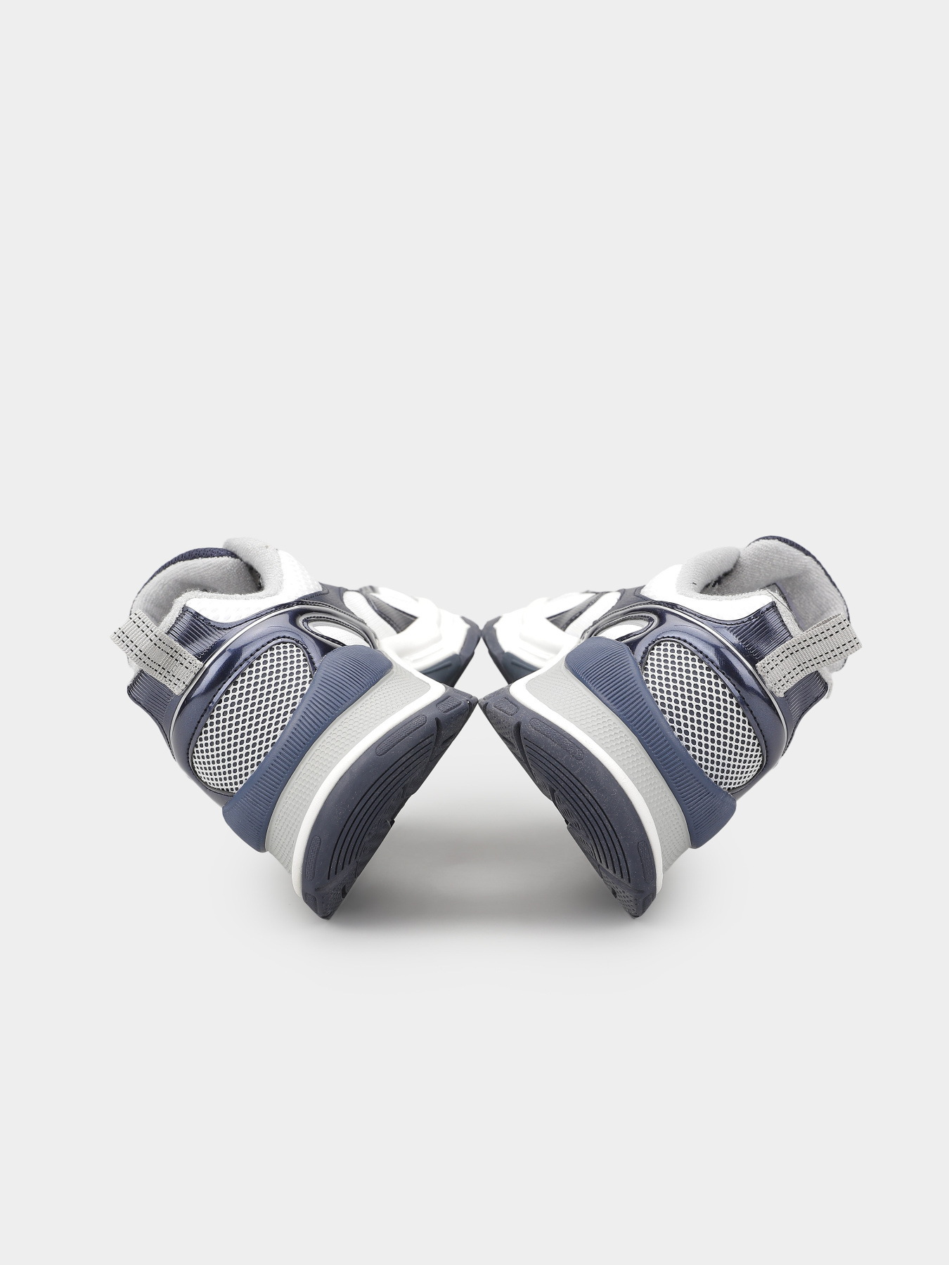 Кроссовки повседневные EA7 модель X8X249-XK446-D193 Кроссовки повседневные EA7 модель X8X249-XK446-D193 Фото