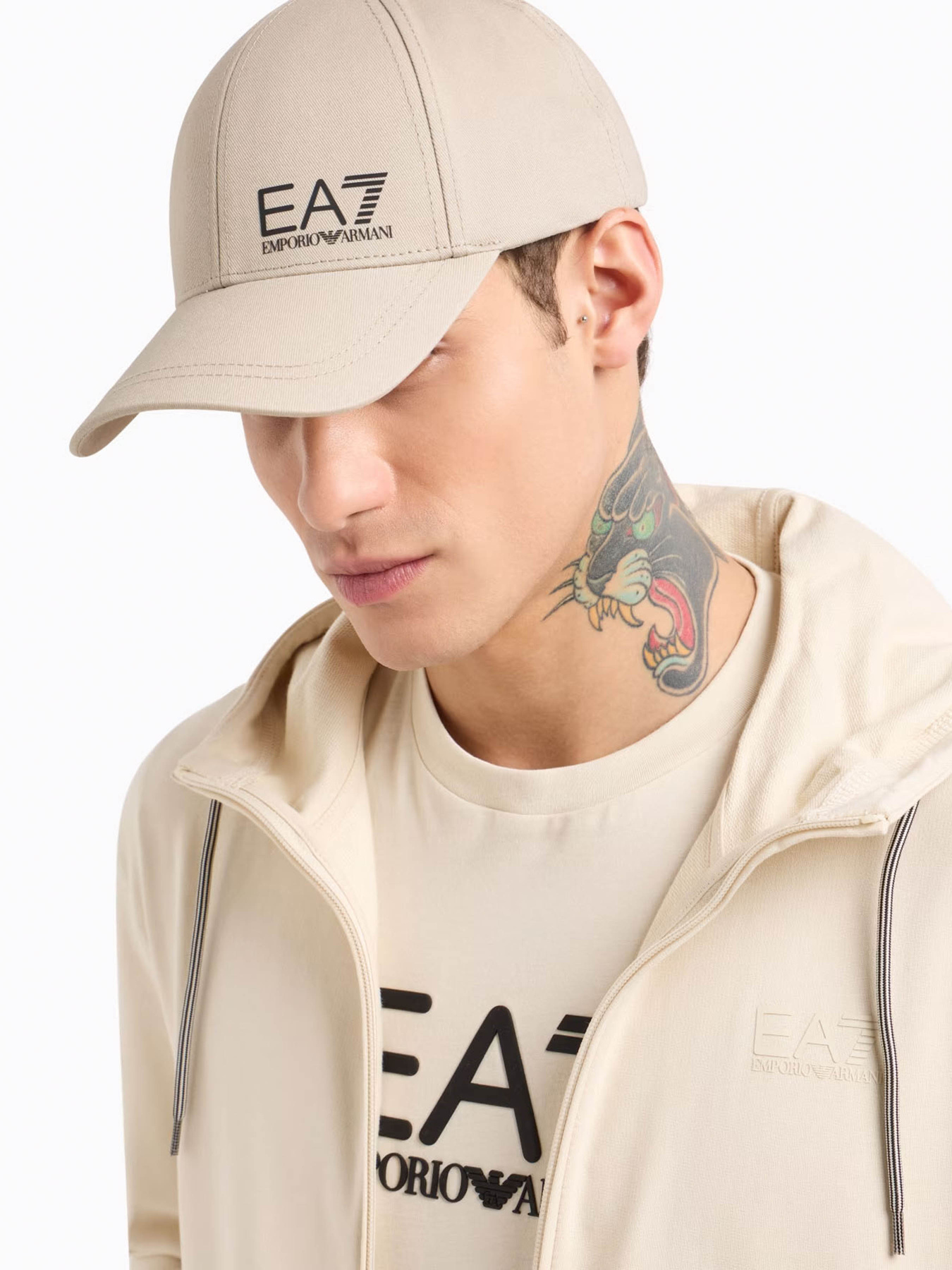 Кепка EA7 модель 7X000005-AF11989-M6083 Фото