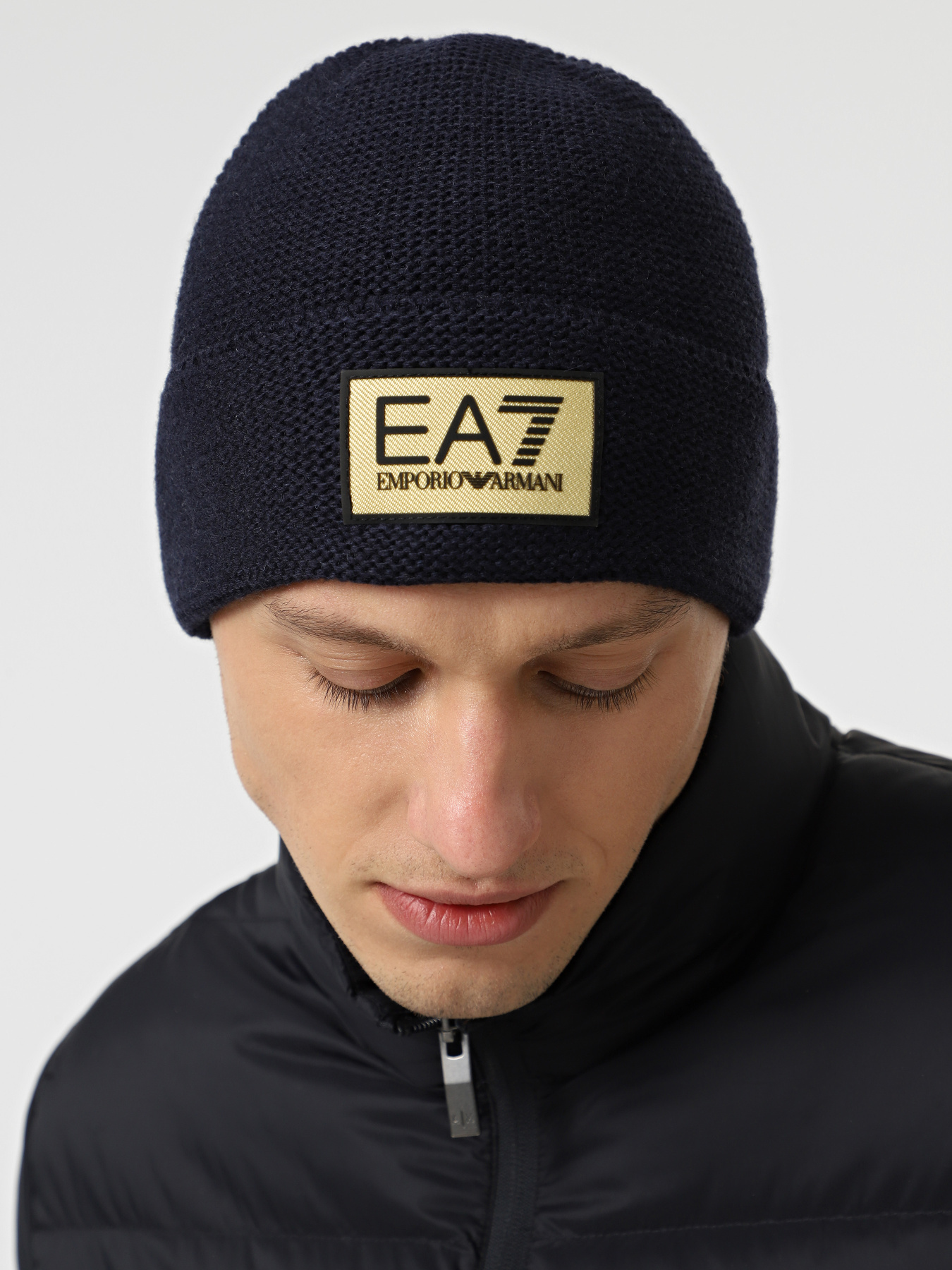 Шапка EA7 модель 7X000247-AF18021-UB102 Фото