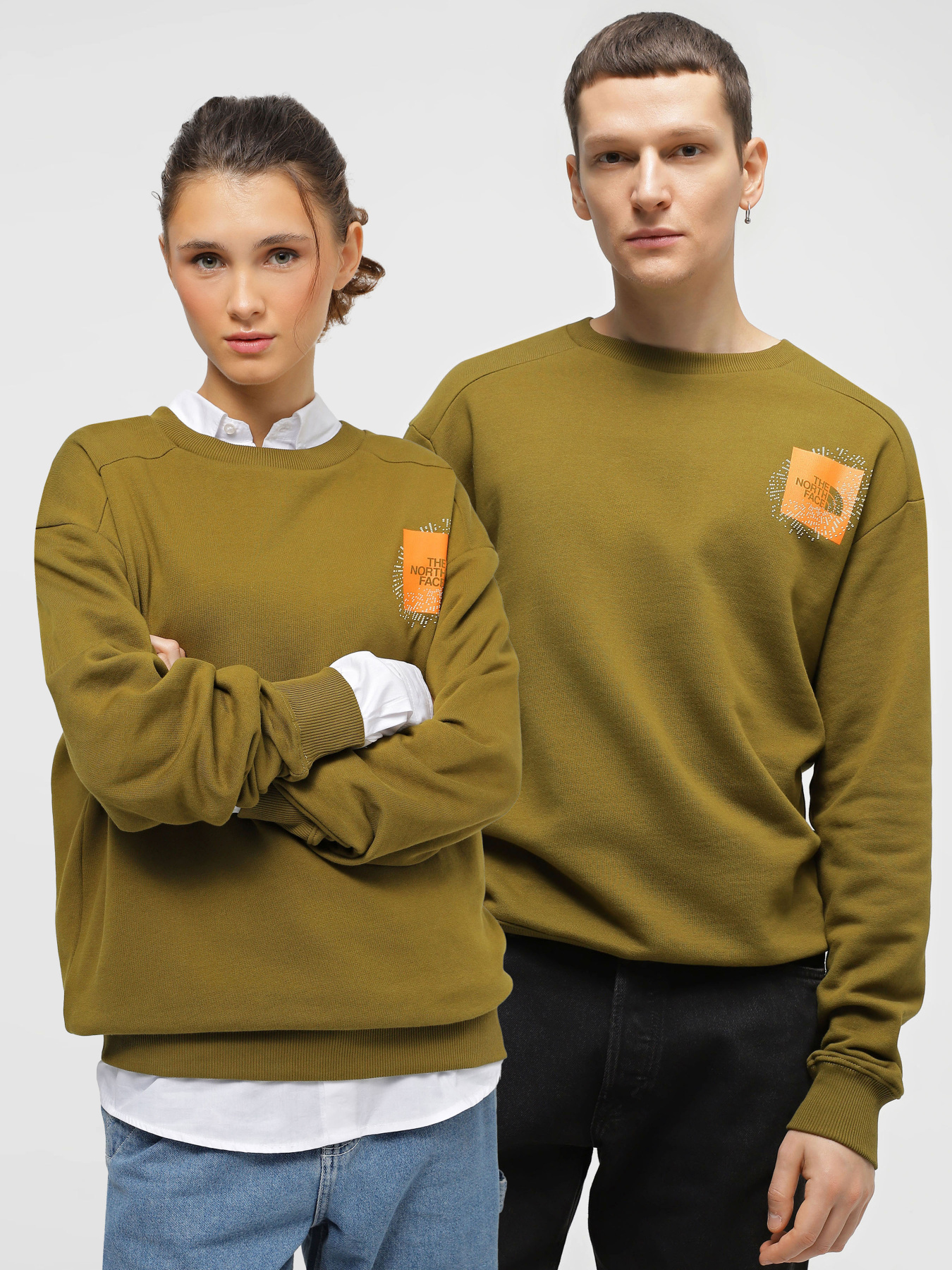 Свитшот The North Face Graphic Crew модель NF0A8531BEB1 Фото