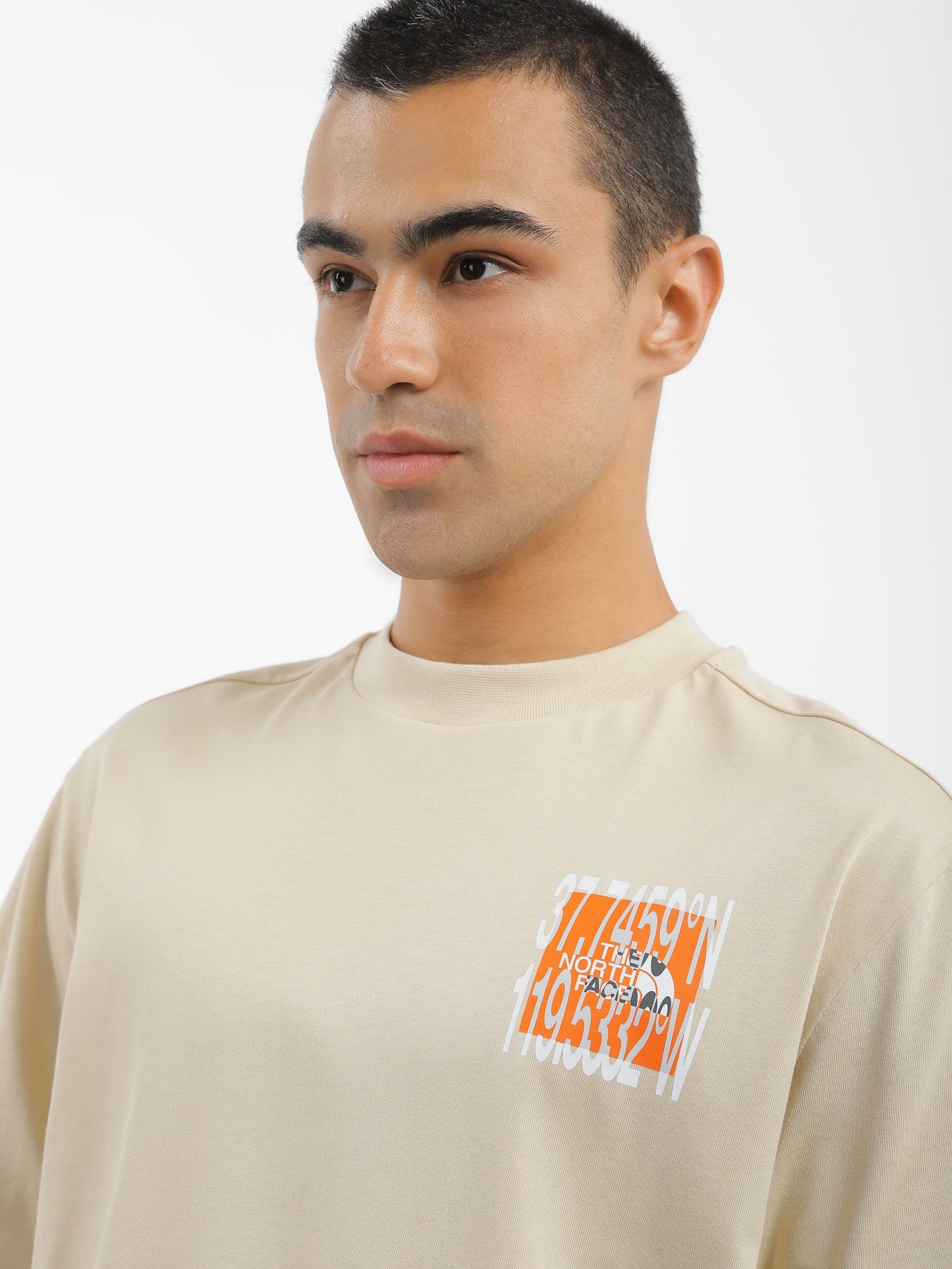 Футболка The North Face Graphic Tee Box Fit модель NF0A85353X41 Фото