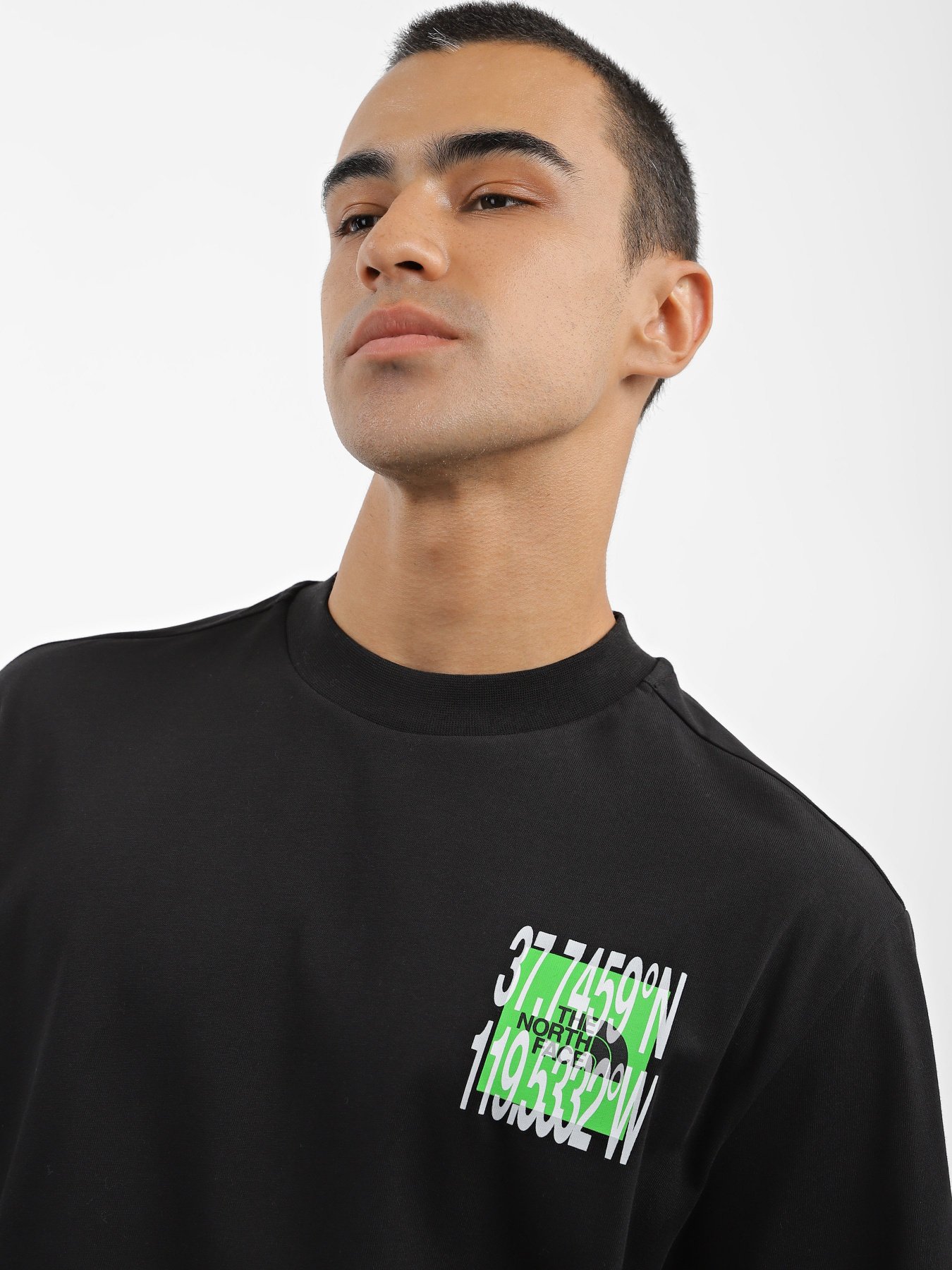 Футболка The North Face Graphic Box Fit модель NF0A8535JK31 Фото